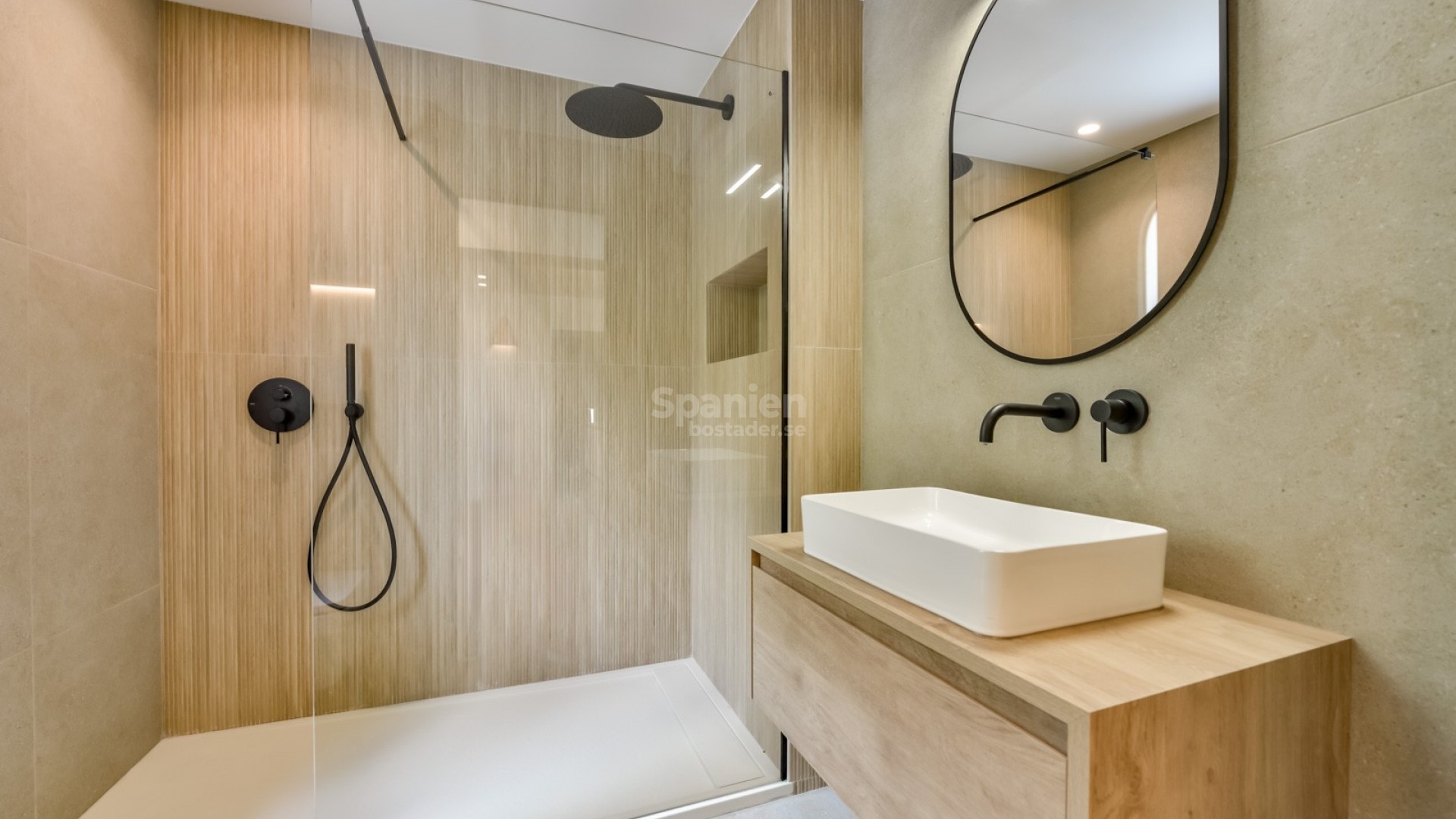 Resale - Villa -
Altea