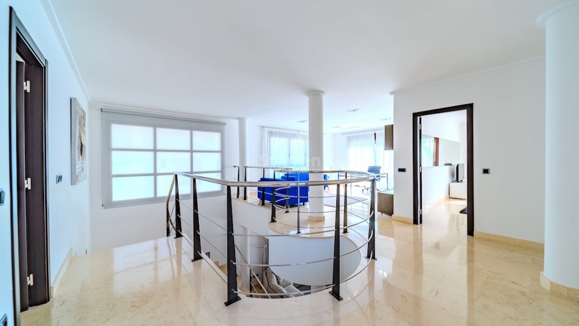 Resale - Villa -
Cabo Roig