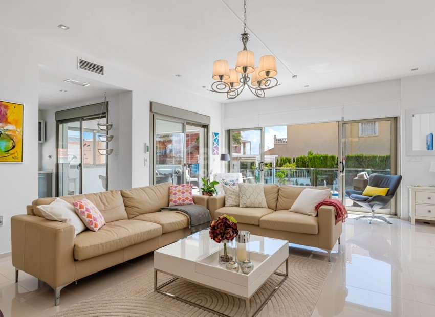 Resale - Villa -
Ciudad Quesada - Rojales - Cuidad Quesada