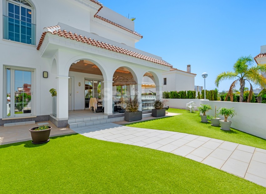 Resale - Villa -
Ciudad Quesada - Rojales - Cuidad Quesada