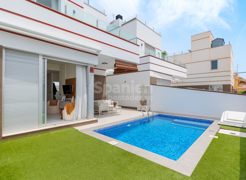 Resale - Villa -
Ciudad Quesada - Rojales - Rojales