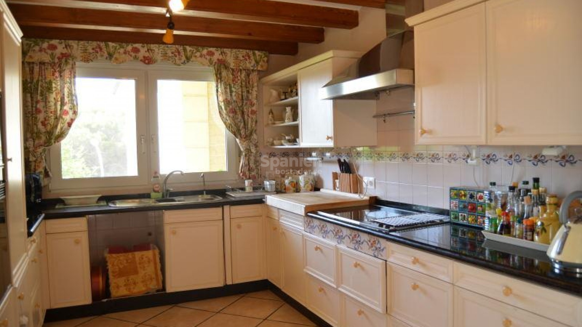 Resale - Villa -
Dehesa de Campoamor - Campoamor