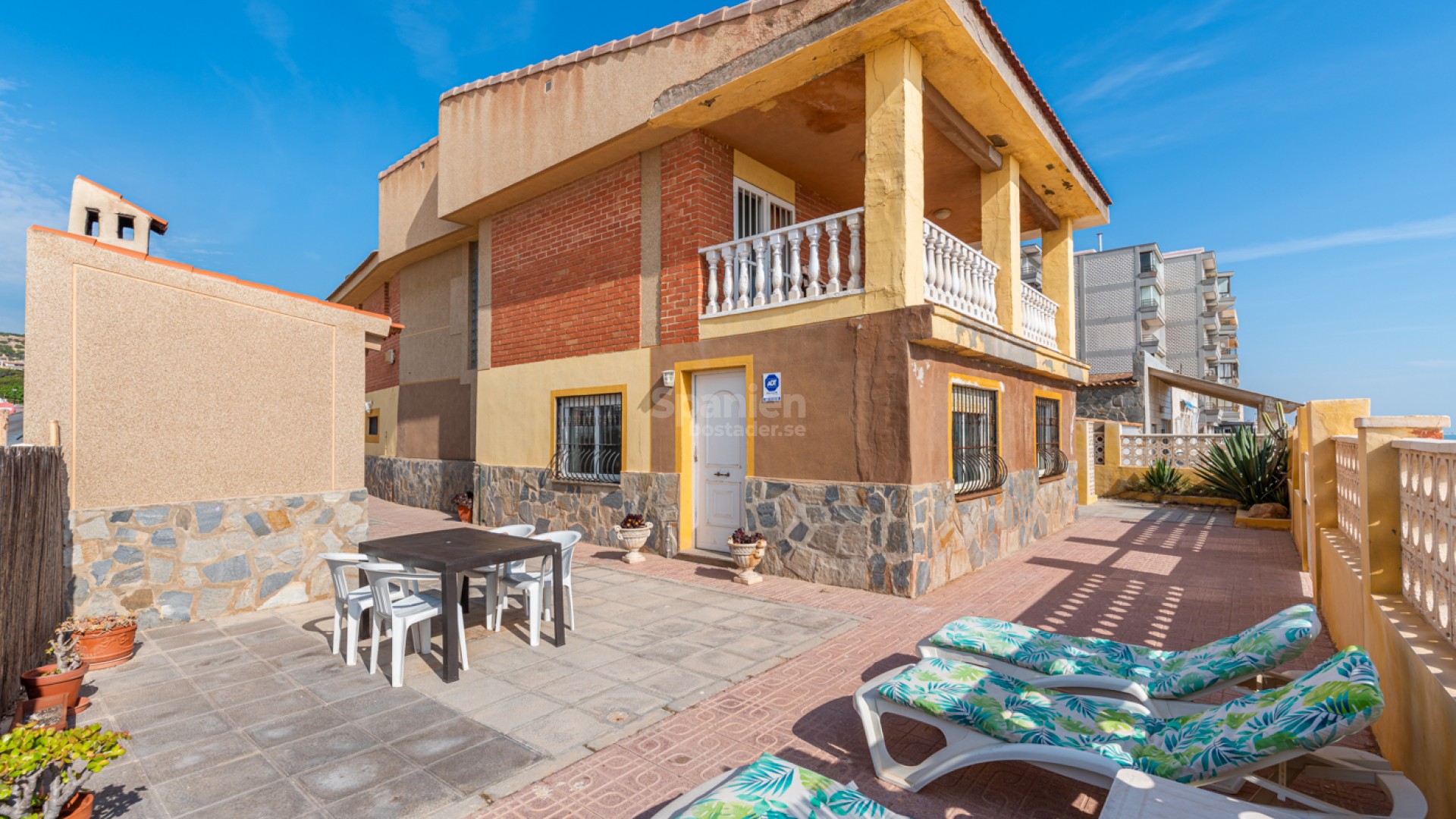 Resale - Villa -
Guardamar del Segura