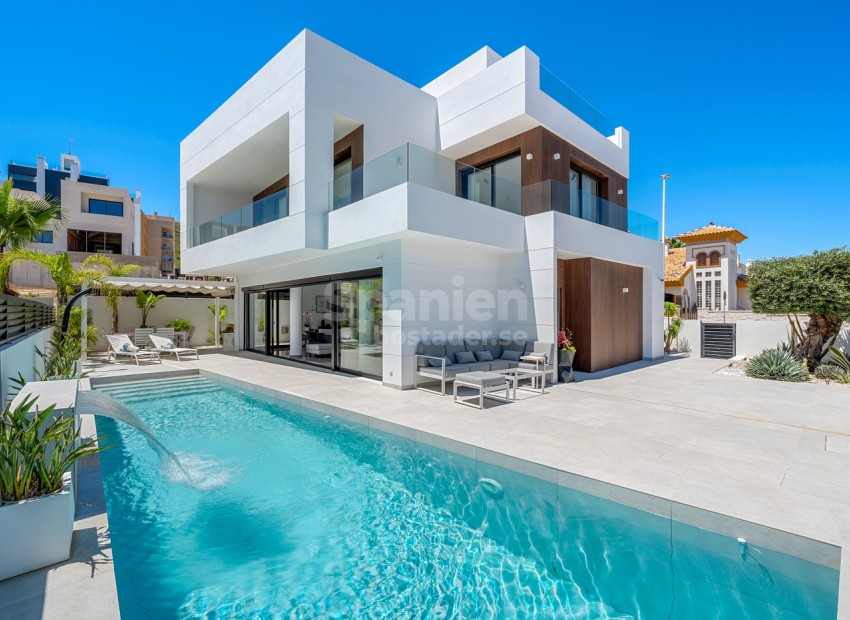 Resale - Villa -
Guardamar del Segura