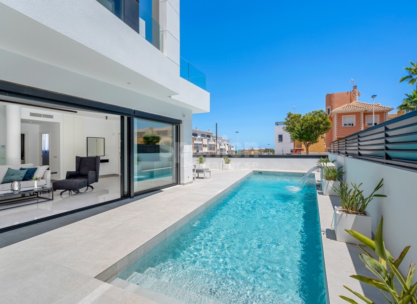 Resale - Villa -
Guardamar del Segura