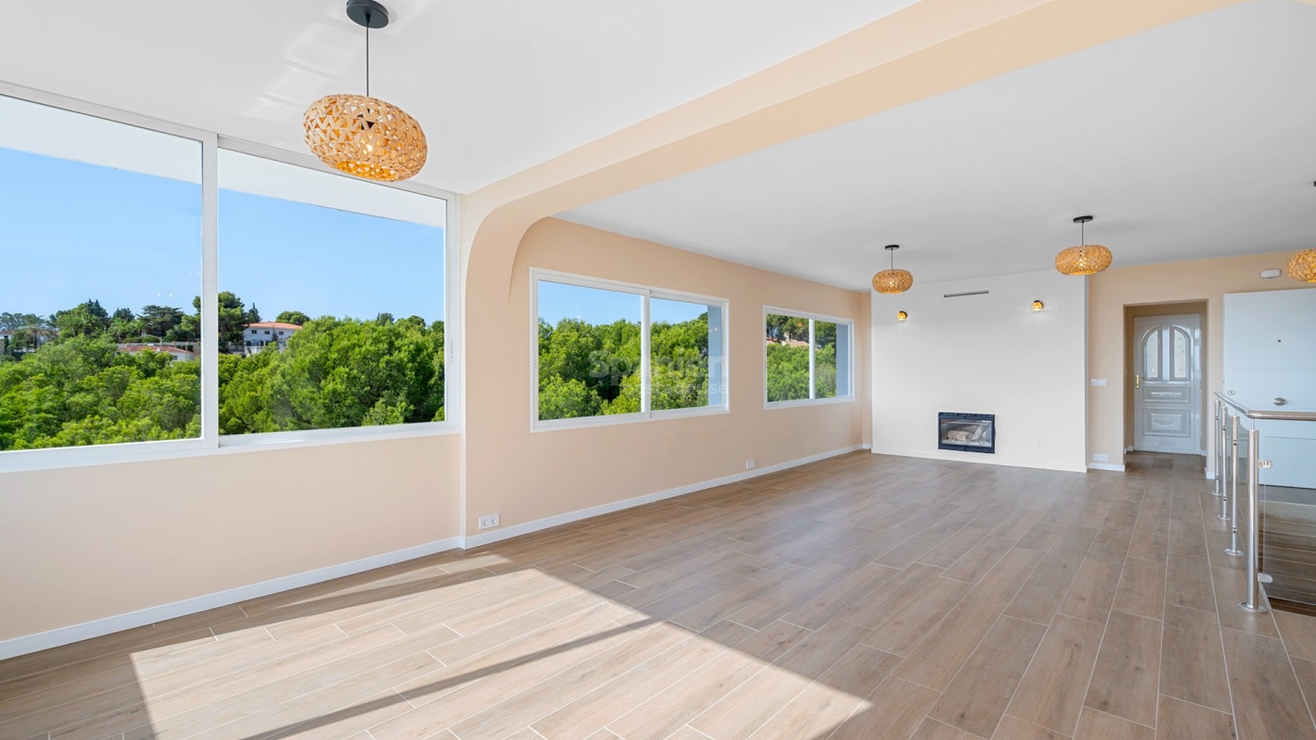 Resale - Villa -
La Nucía
