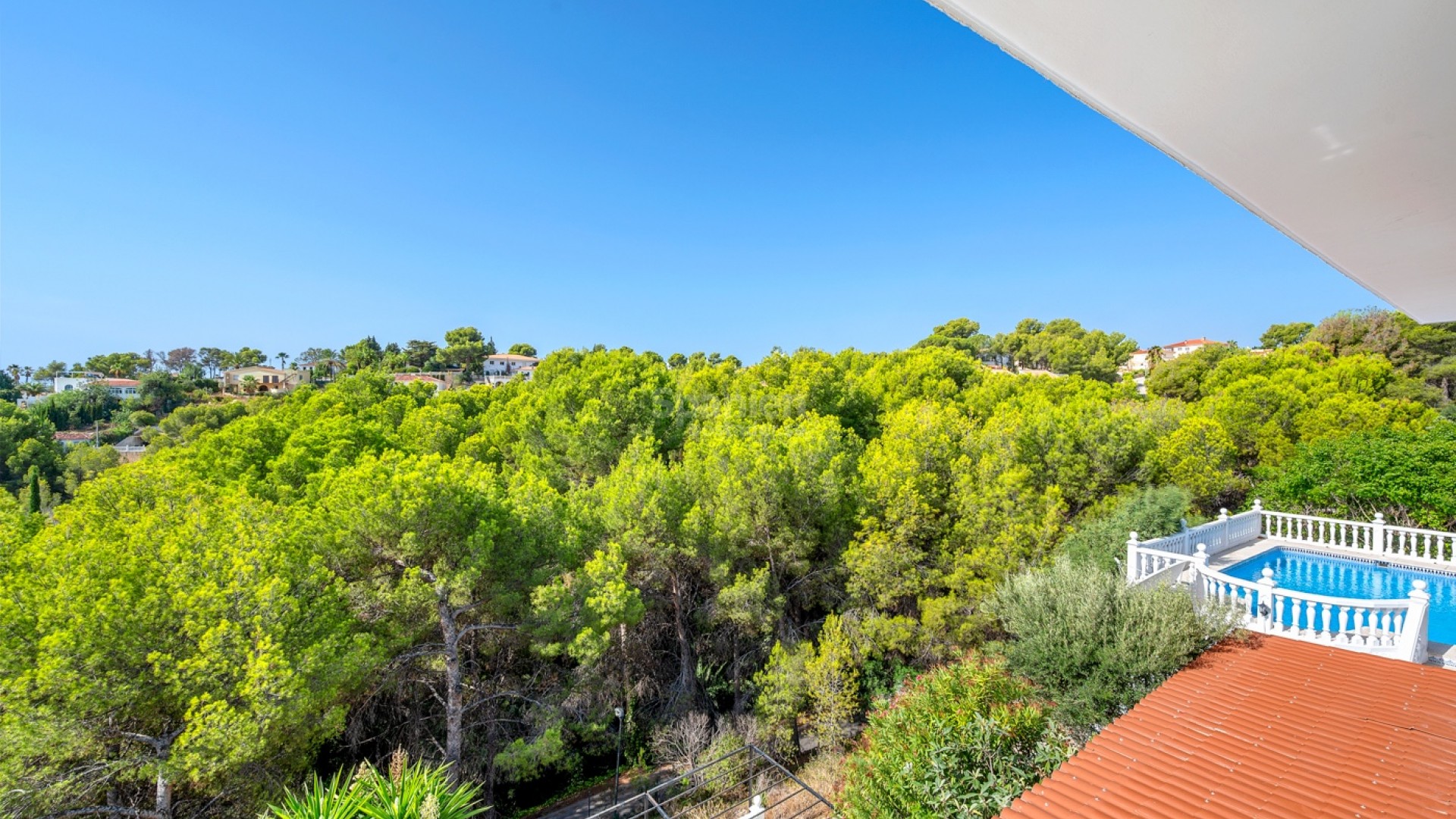 Resale - Villa -
La Nucía