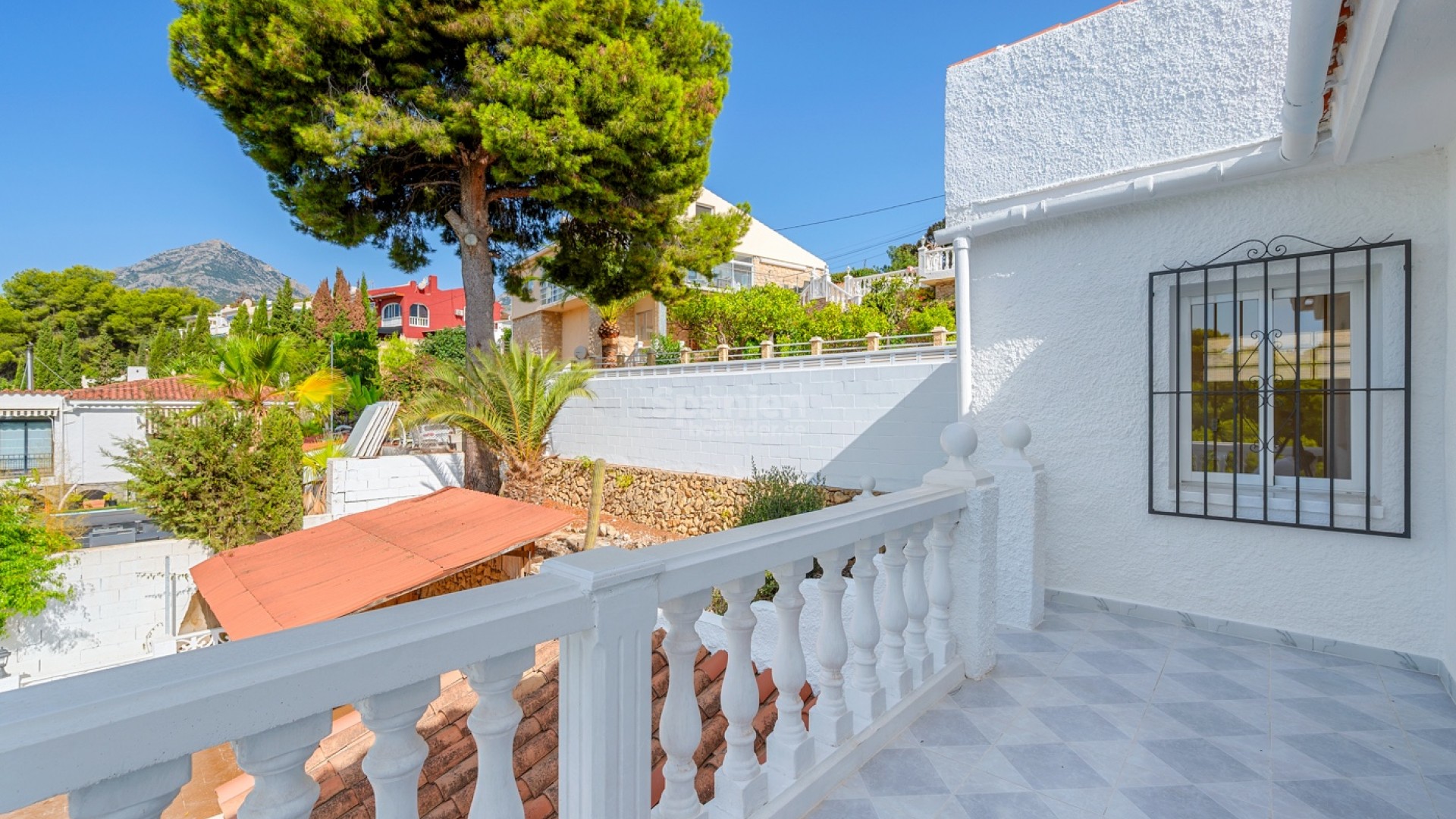 Resale - Villa -
La Nucía