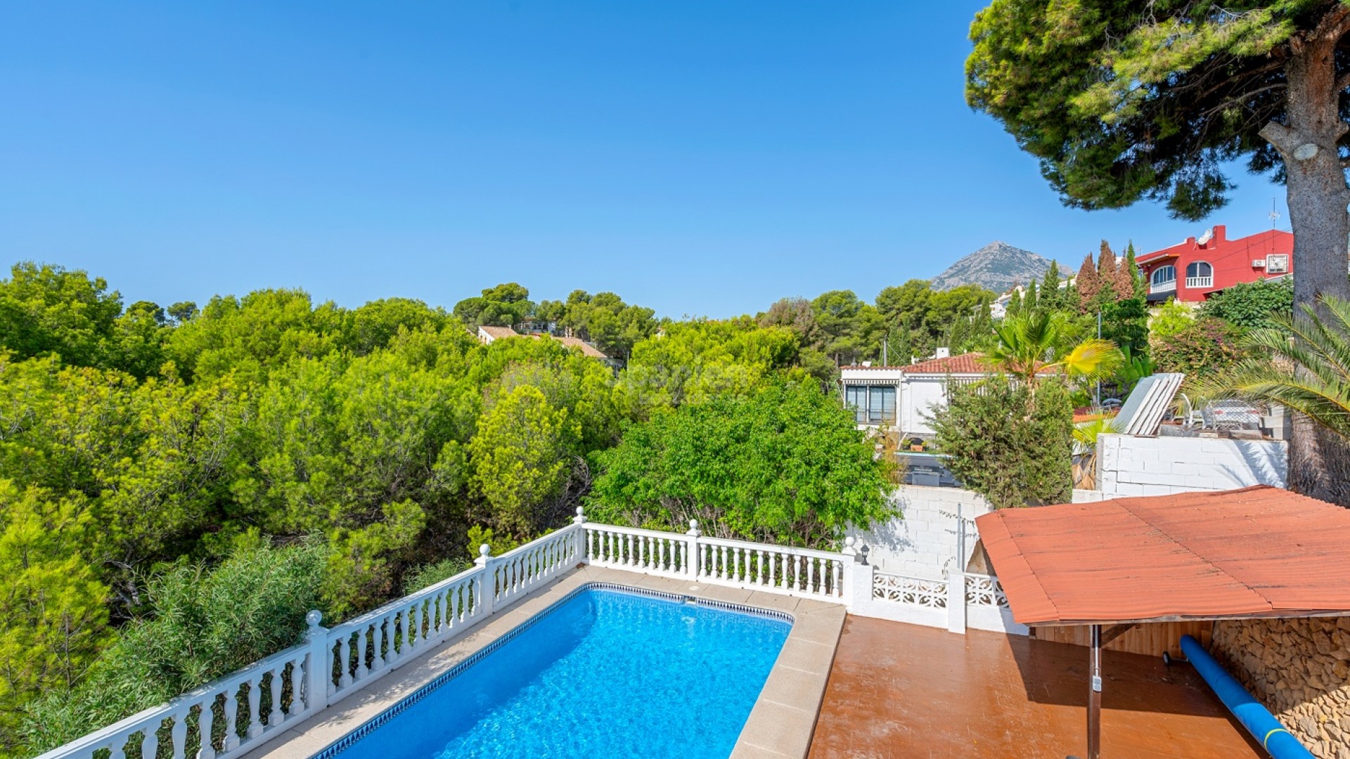 Resale - Villa -
La Nucía