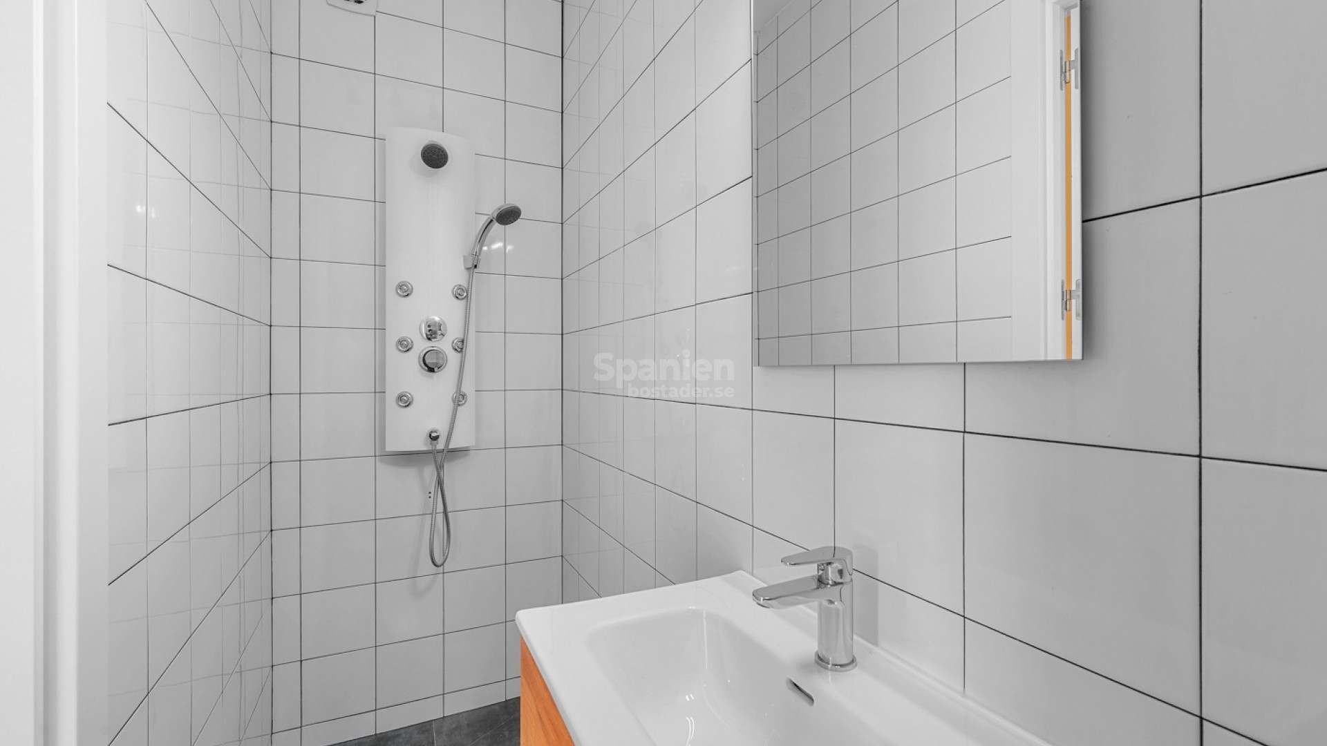 Resale - Villa -
La Nucía