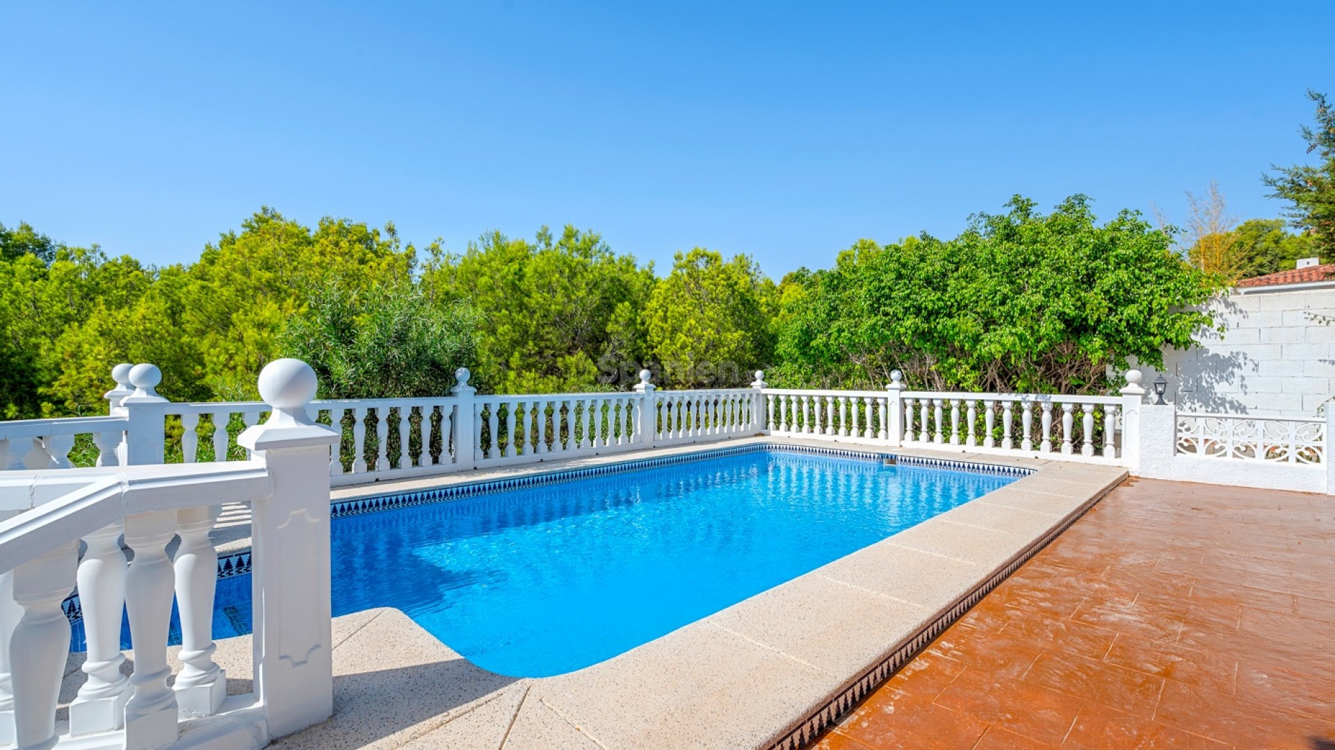 Resale - Villa -
La Nucía