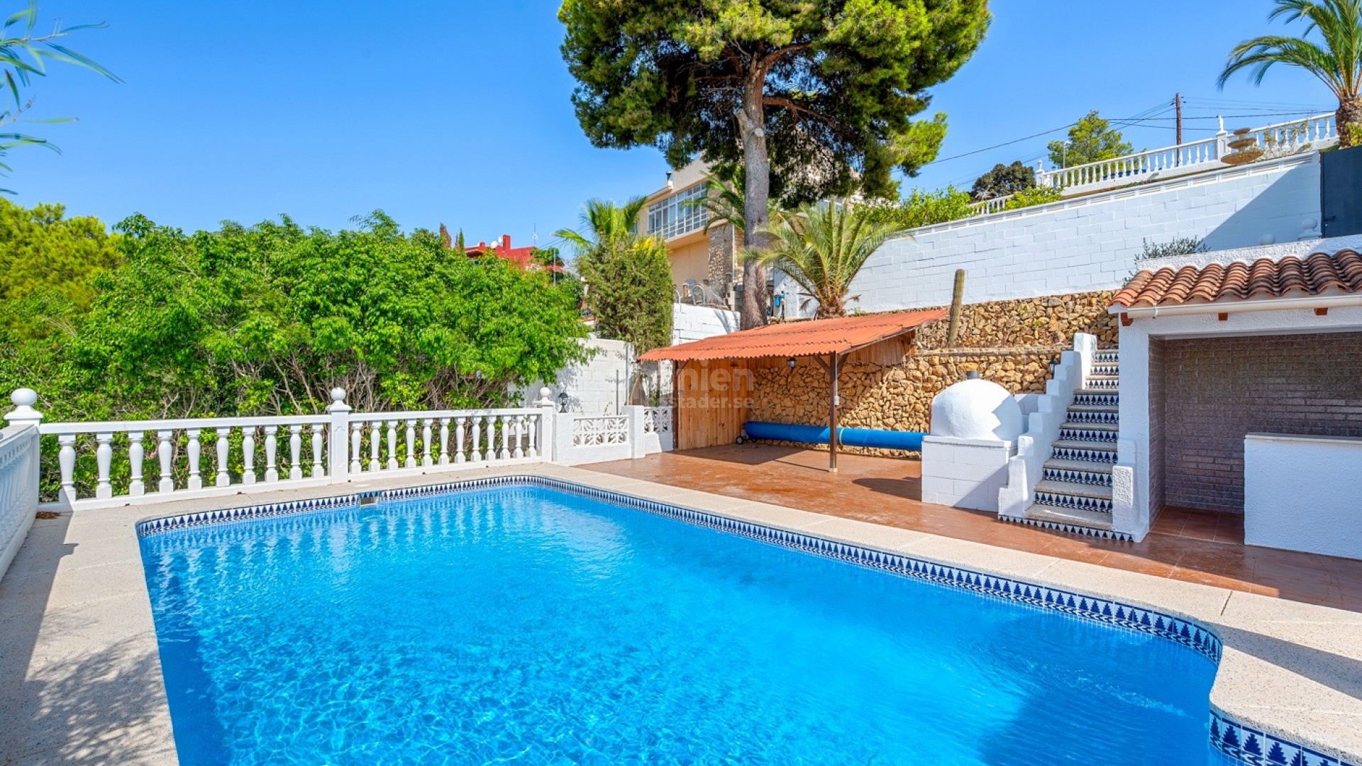 Resale - Villa -
La Nucía