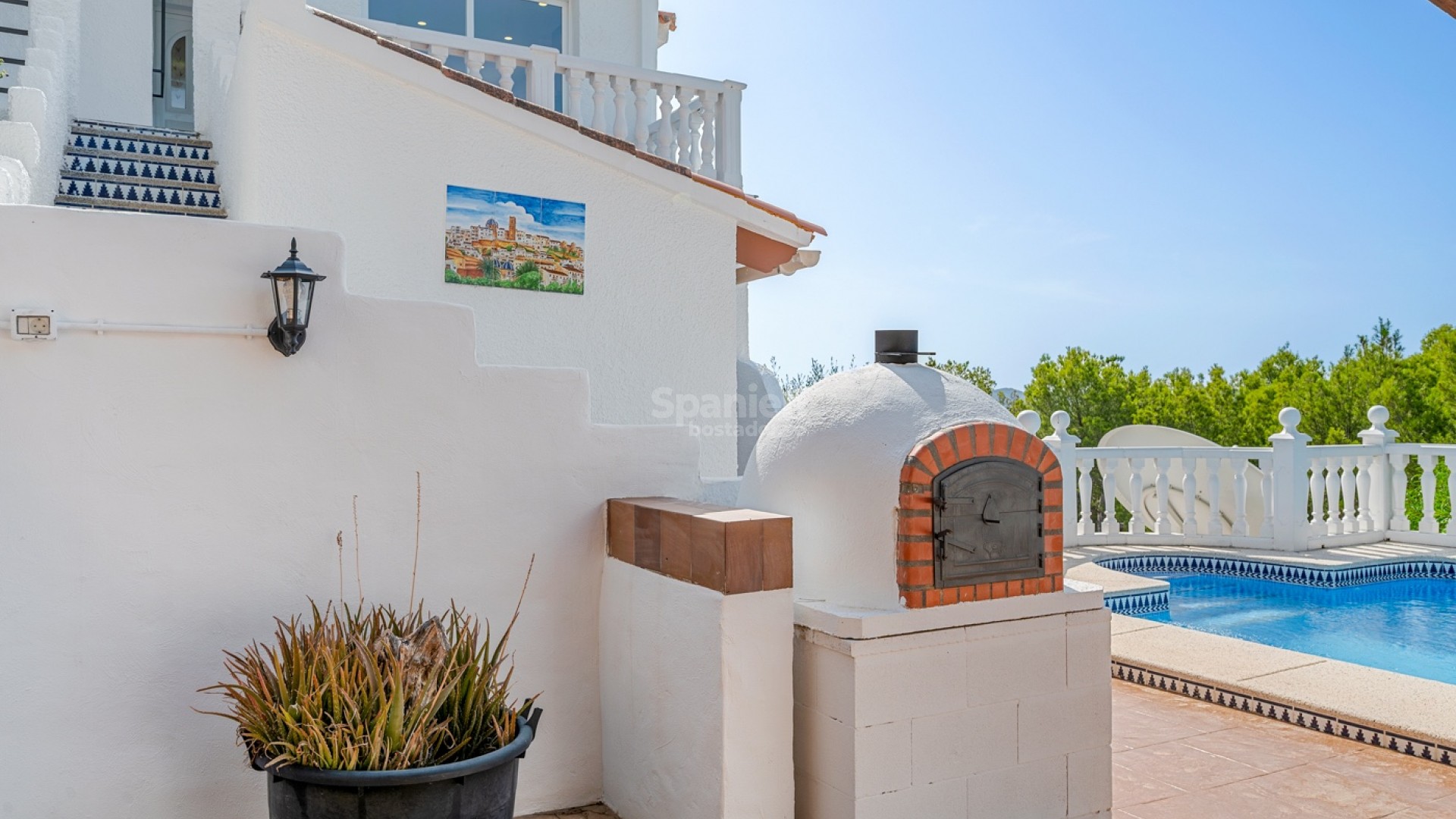 Resale - Villa -
La Nucía
