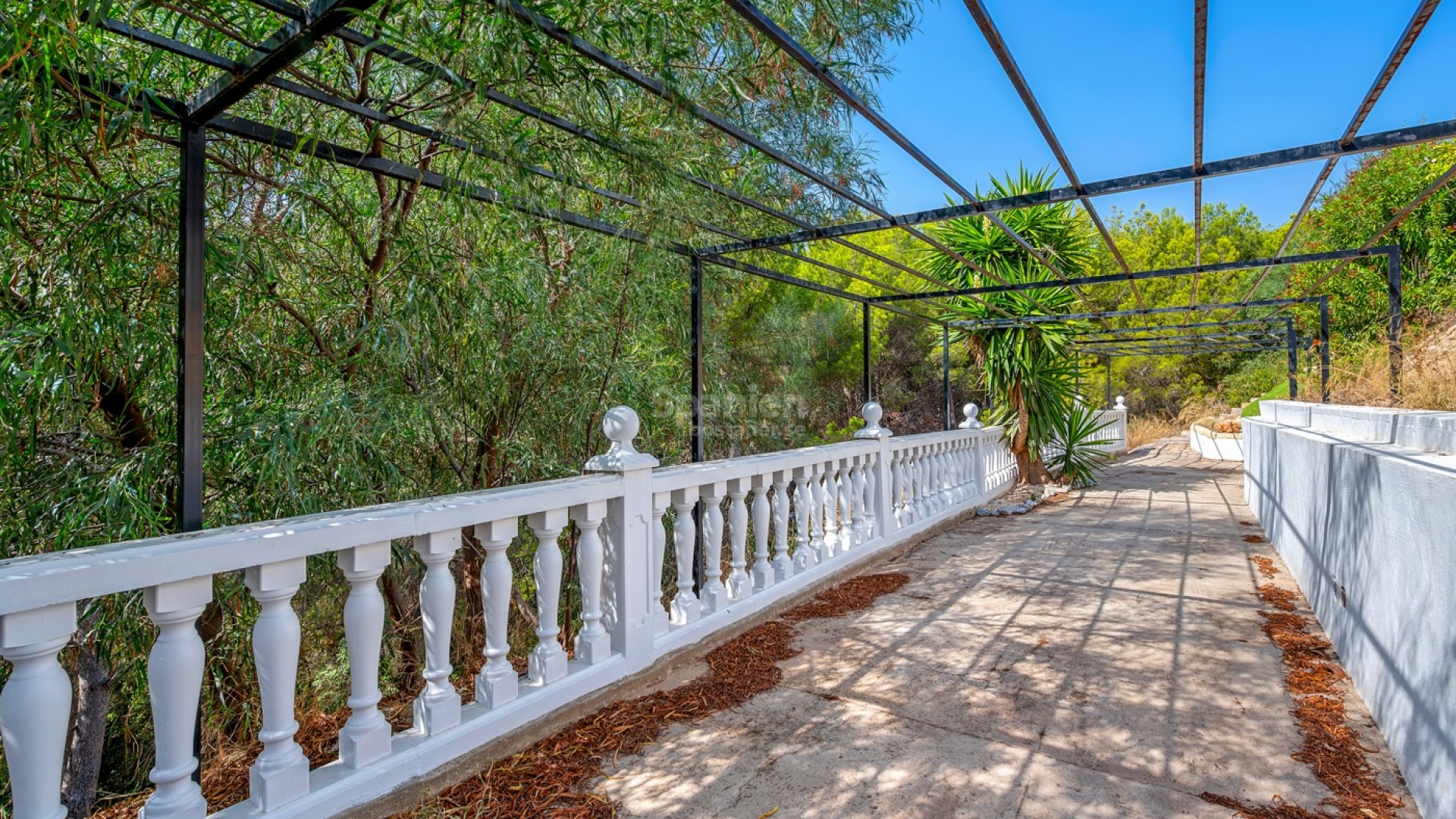 Resale - Villa -
La Nucía