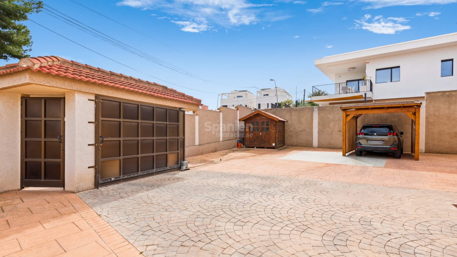 Resale - Villa -
Los Balcones