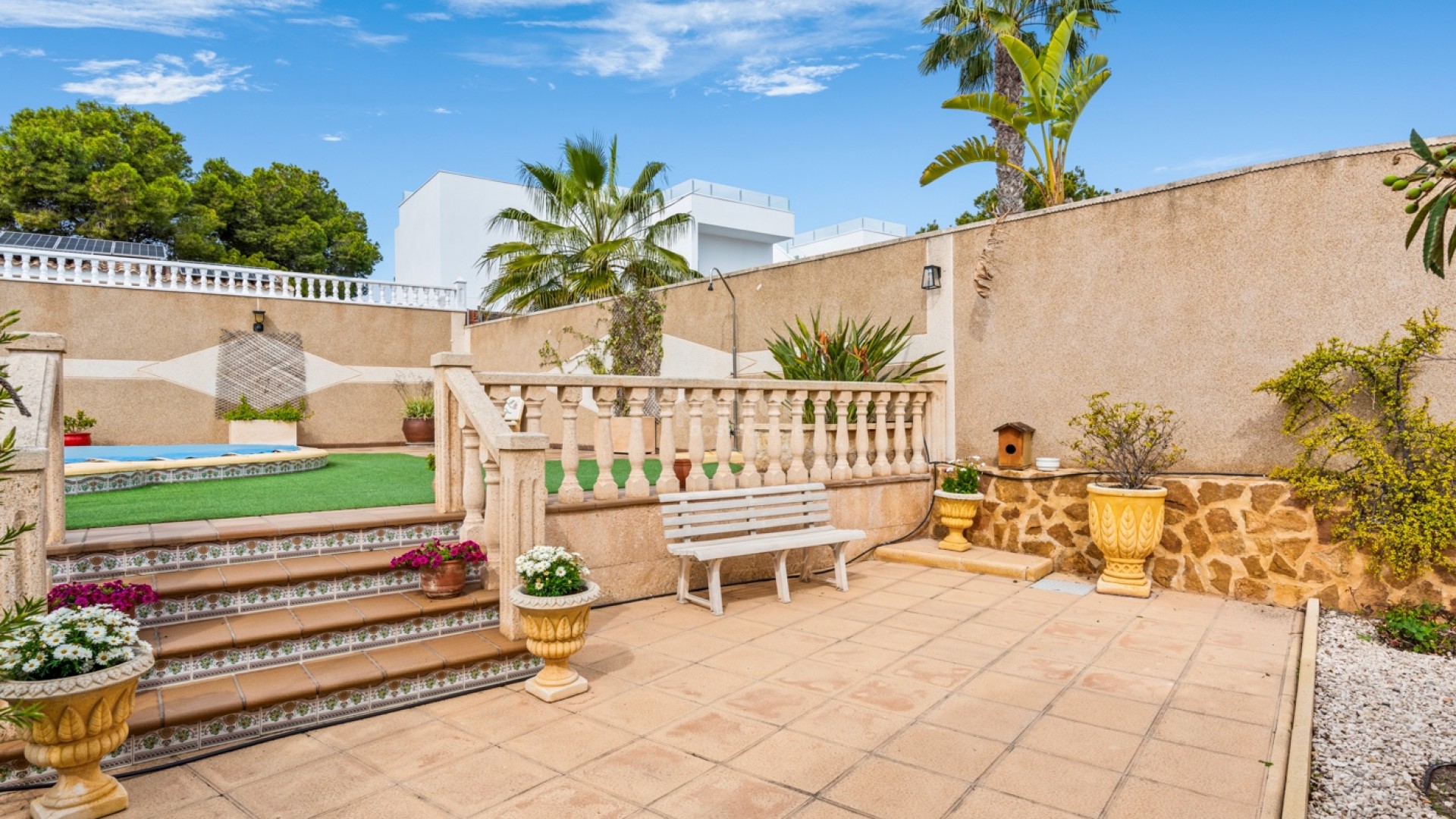 Resale - Villa -
Los Balcones