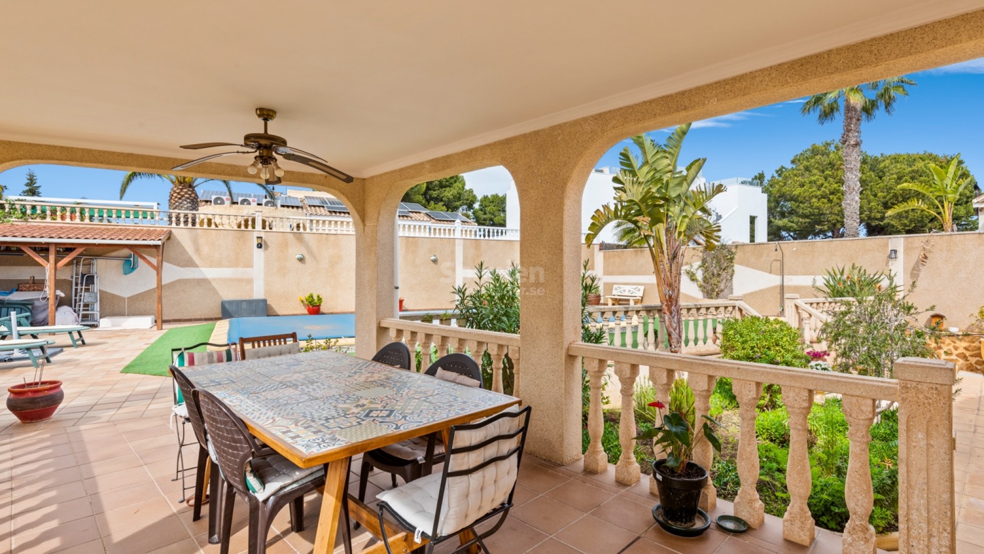 Resale - Villa -
Los Balcones