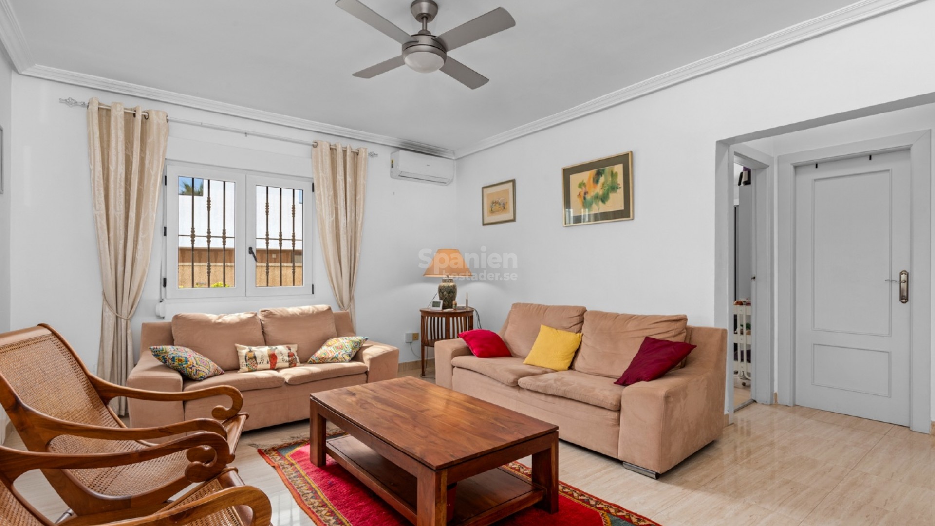 Resale - Villa -
Los Balcones