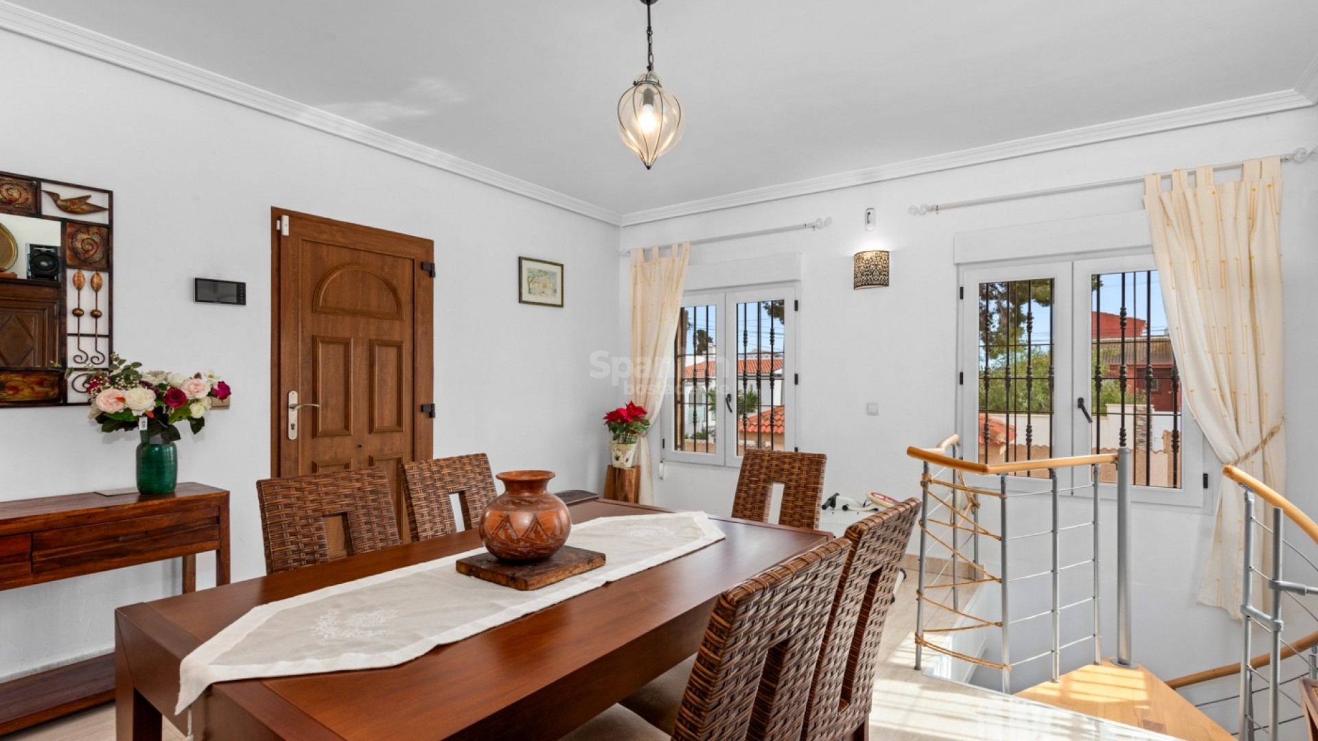 Resale - Villa -
Los Balcones