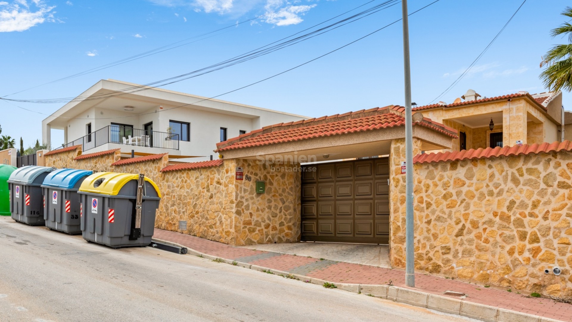Resale - Villa -
Los Balcones