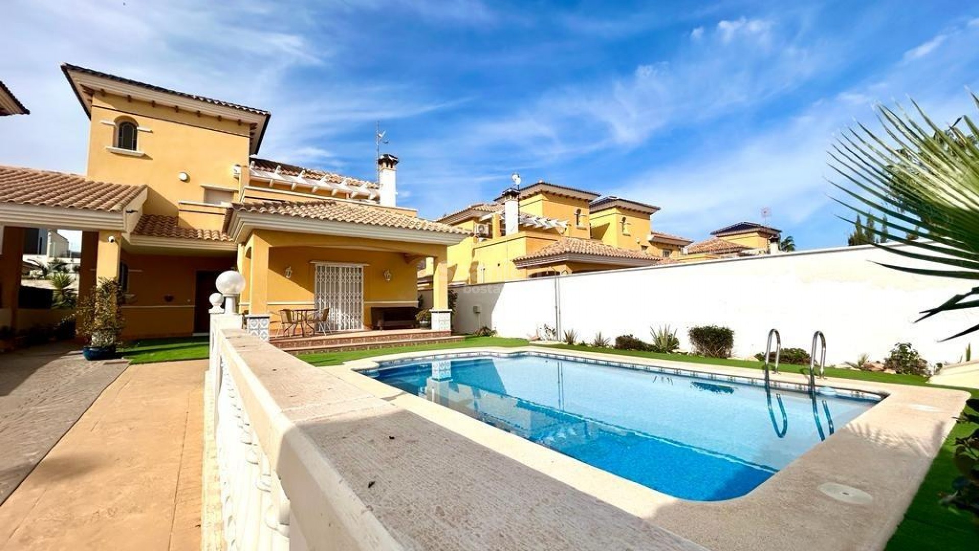 Resale - Villa -
Orihuela Costa - Cabo Roig