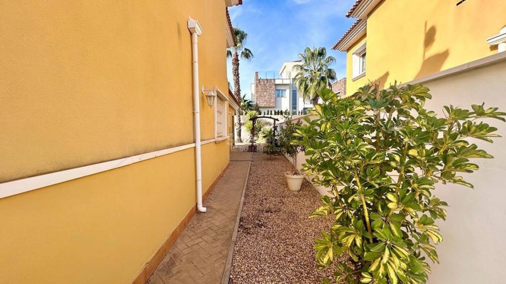 Resale - Villa -
Orihuela Costa - Cabo Roig