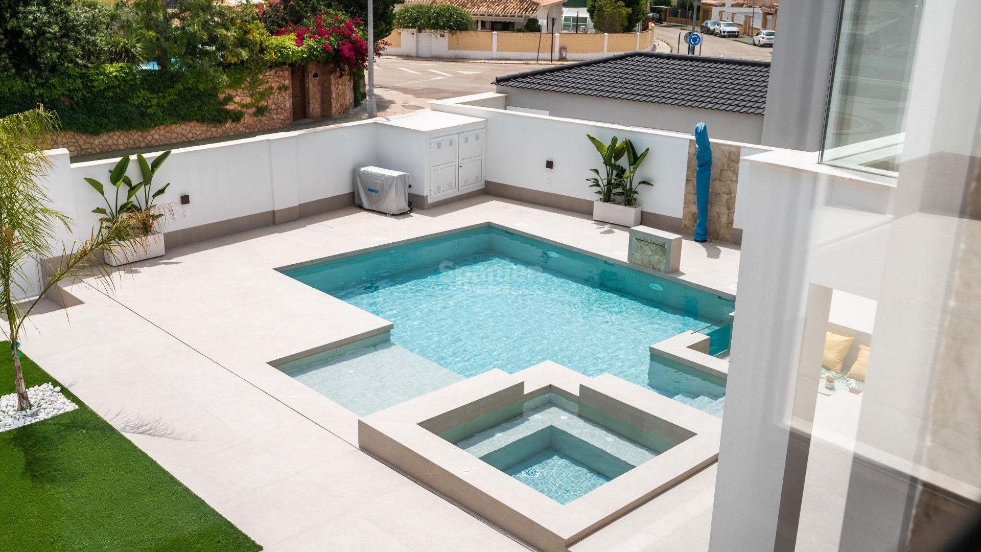 Resale - Villa -
Orihuela Costa - Campoamor