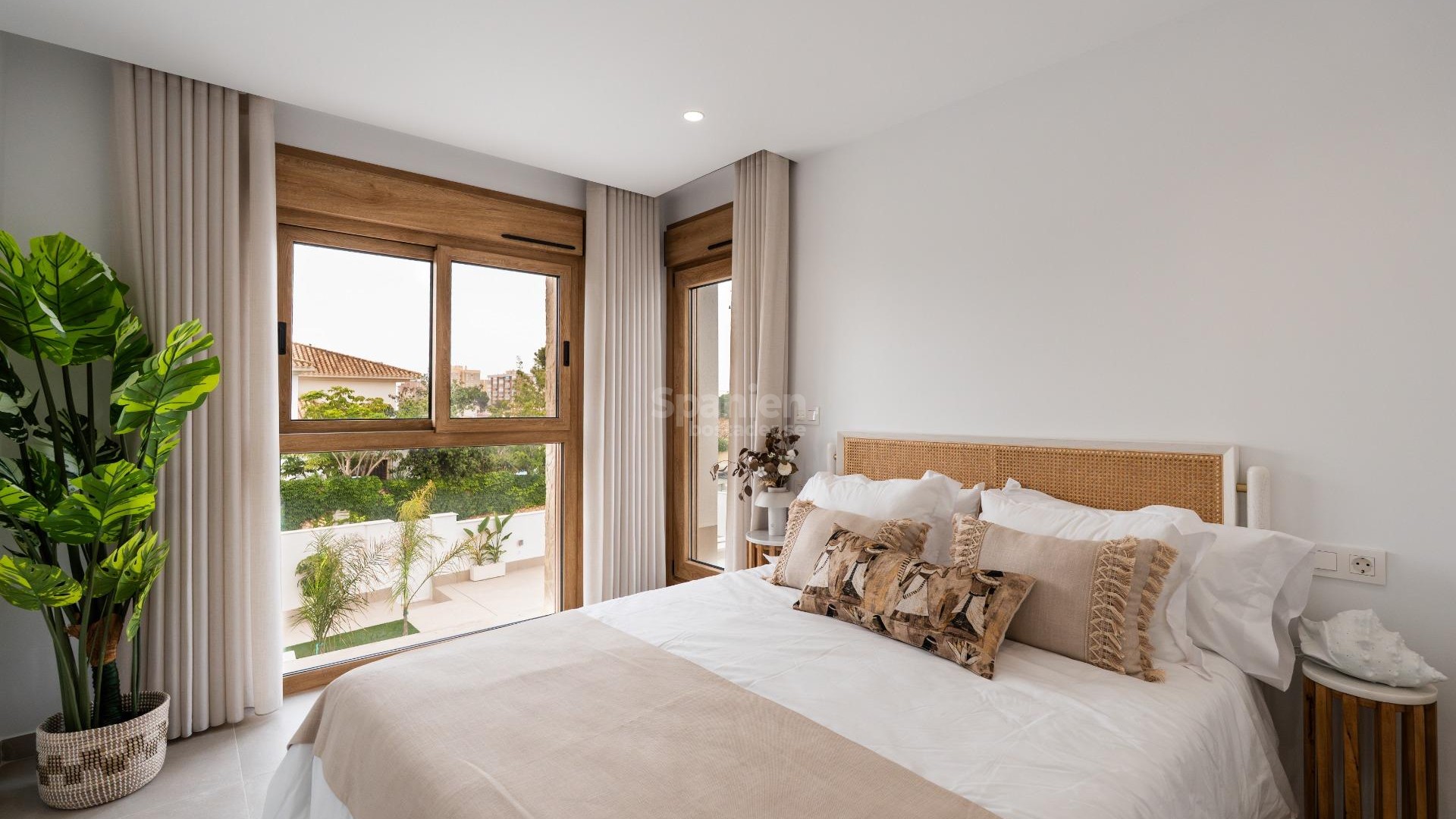 Resale - Villa -
Orihuela Costa - Campoamor