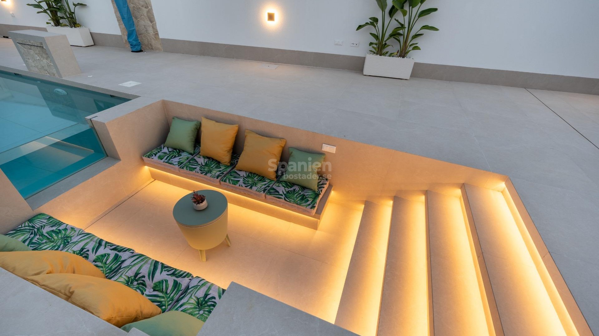 Resale - Villa -
Orihuela Costa - Campoamor