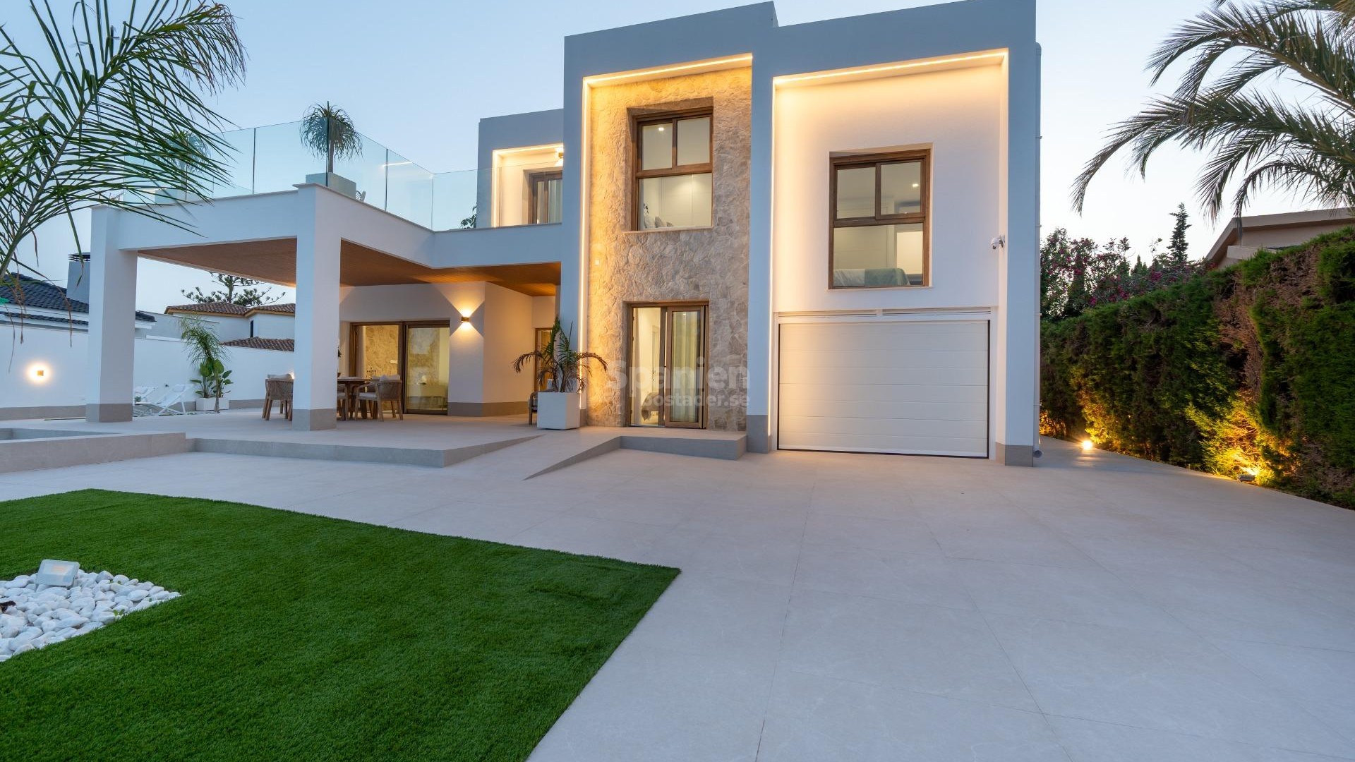 Resale - Villa -
Orihuela Costa - Campoamor