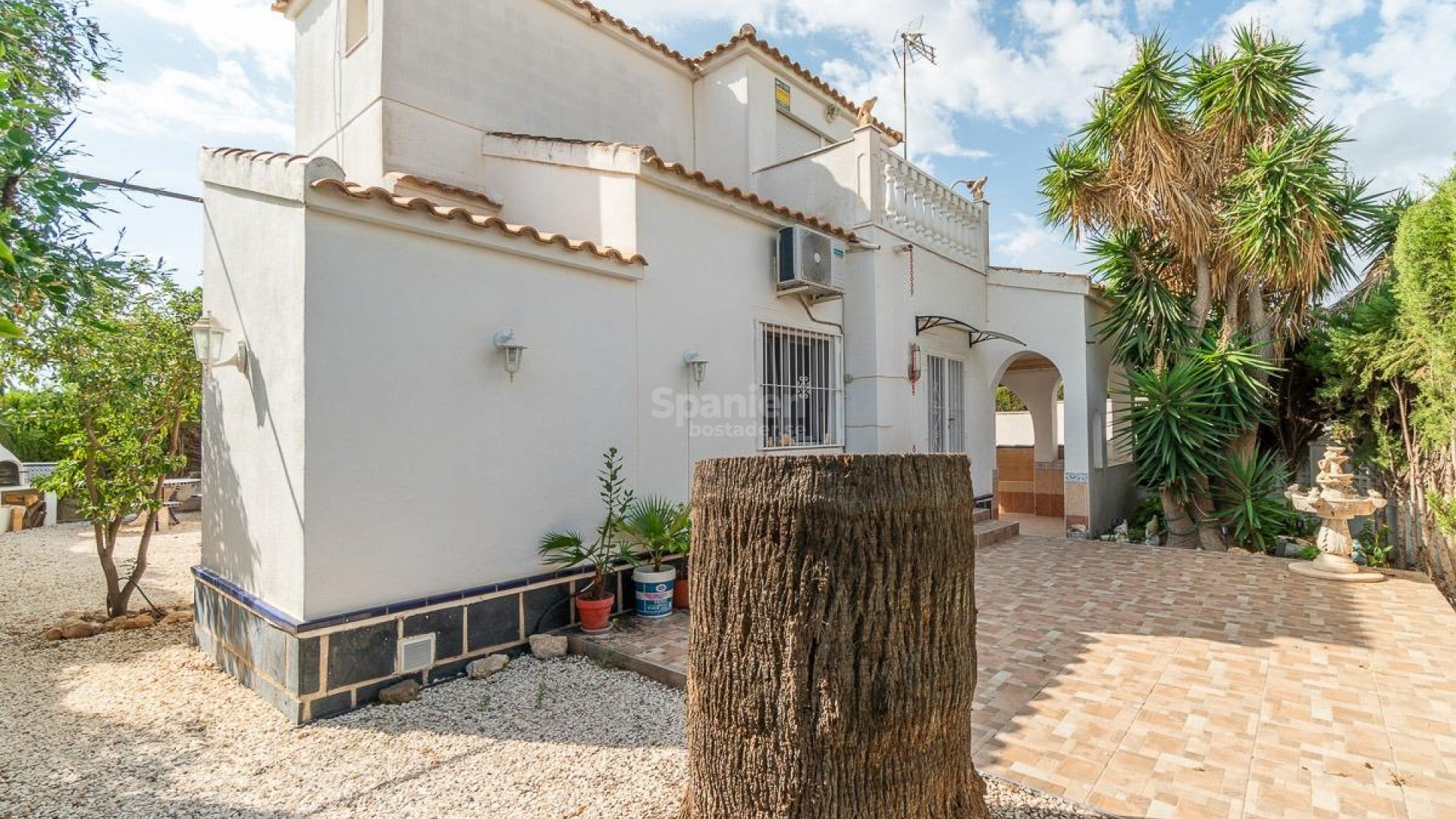 Resale - Villa -
Orihuela Costa - La Florida