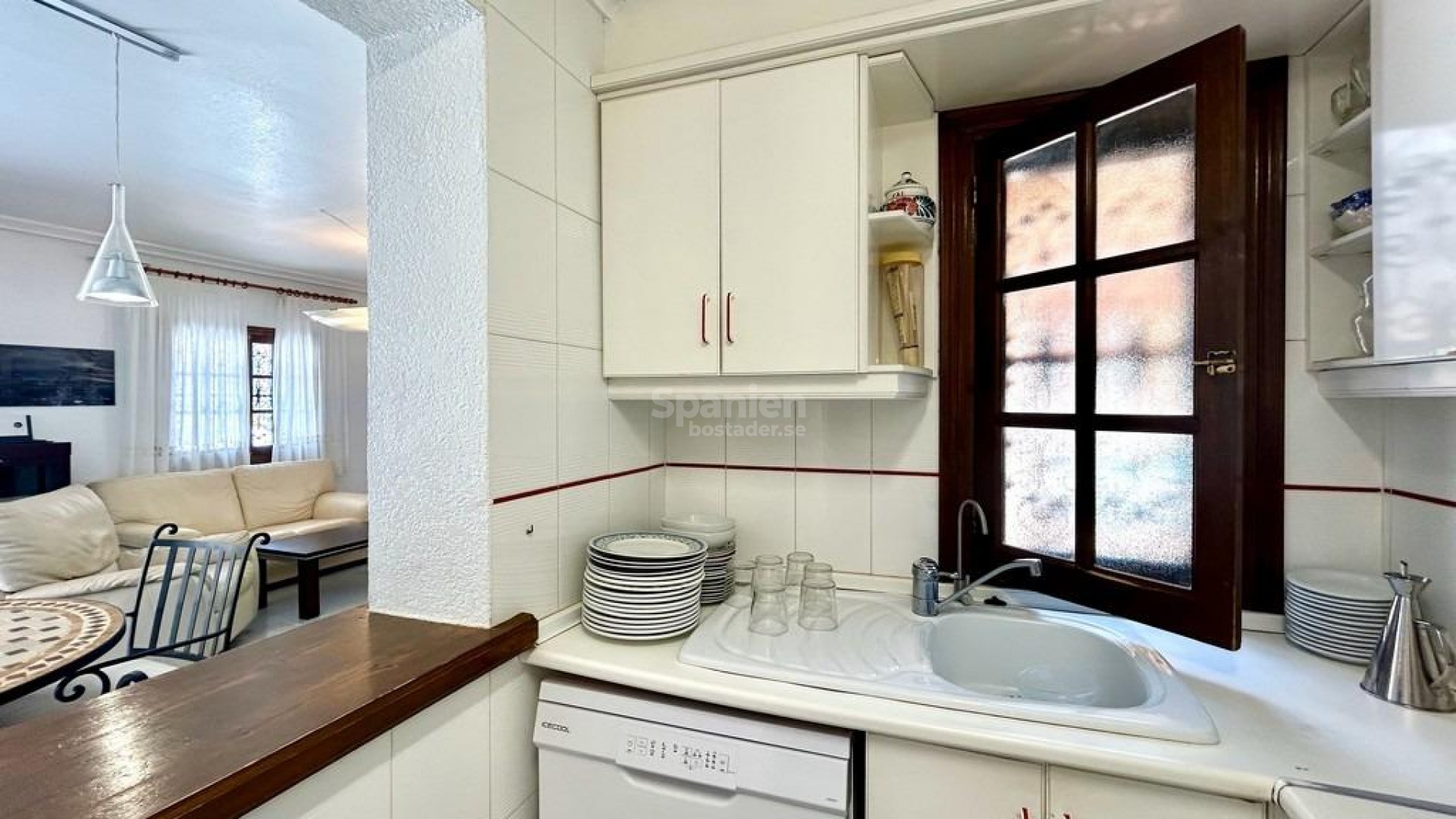 Resale - Villa -
Orihuela Costa - La Zenia