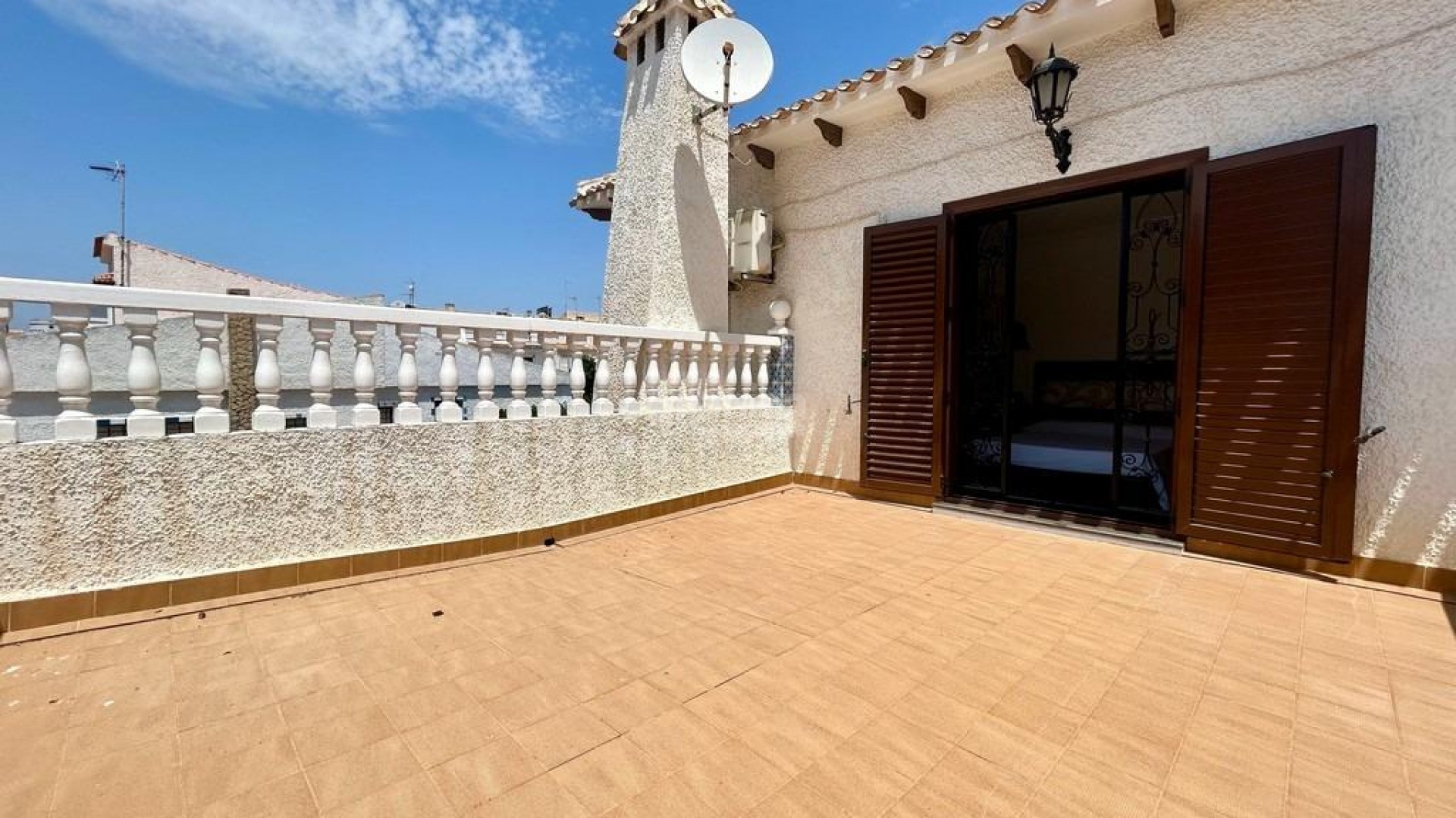 Resale - Villa -
Orihuela Costa - La Zenia