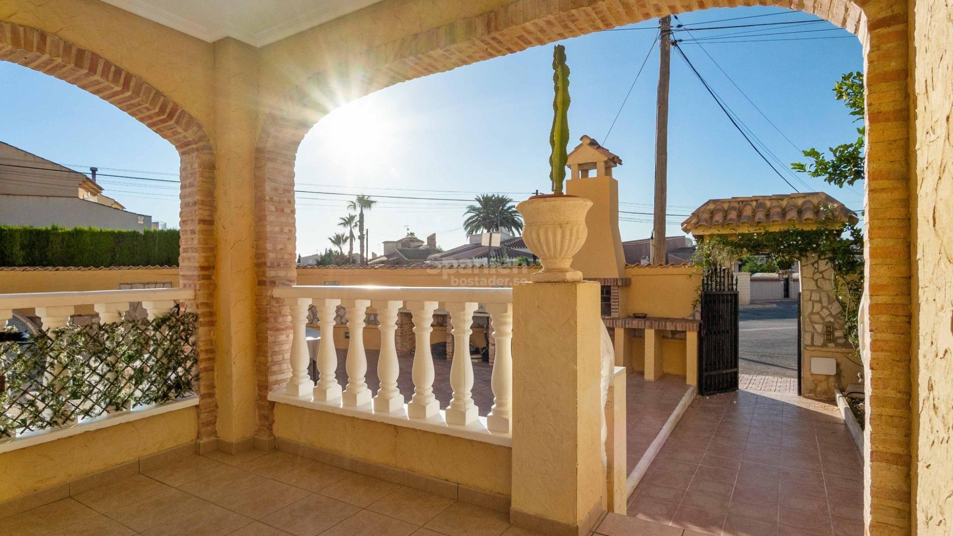 Resale - Villa -
Orihuela Costa - Las Mimosas