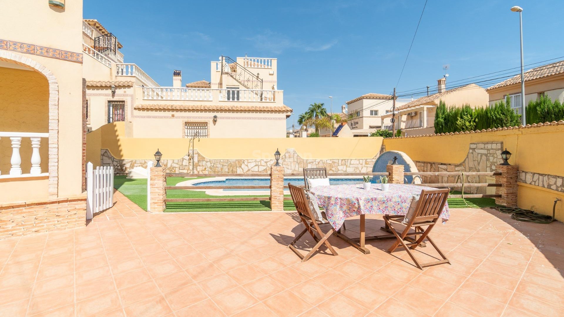 Resale - Villa -
Orihuela Costa - Las Mimosas