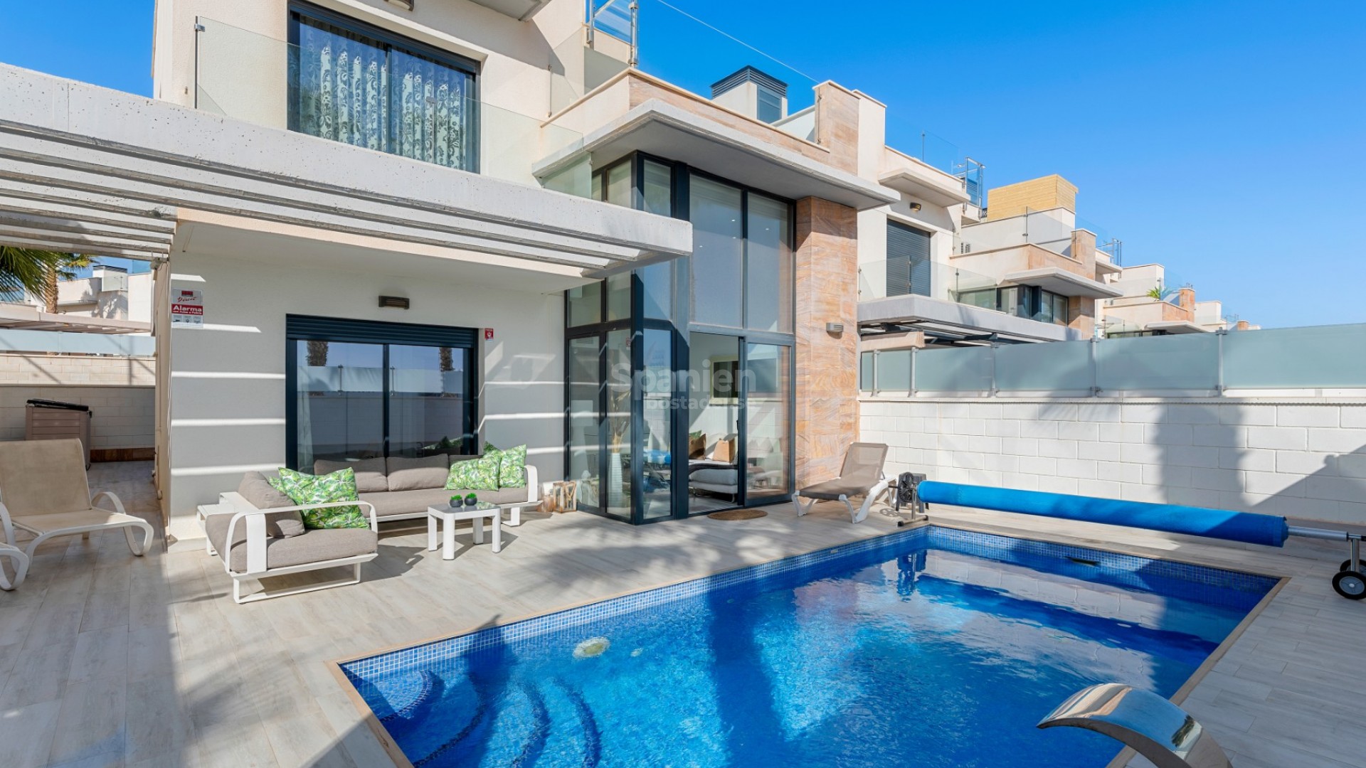 Resale - Villa -
Orihuela Costa - Lomas de Cabo Roig