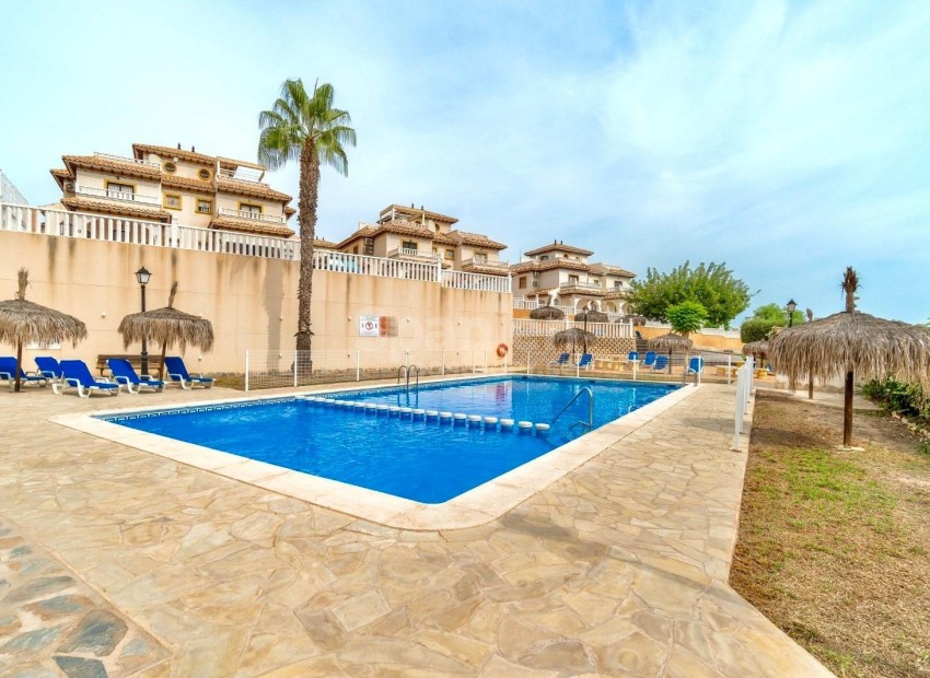 Resale - Villa -
Orihuela Costa - Los Dolses