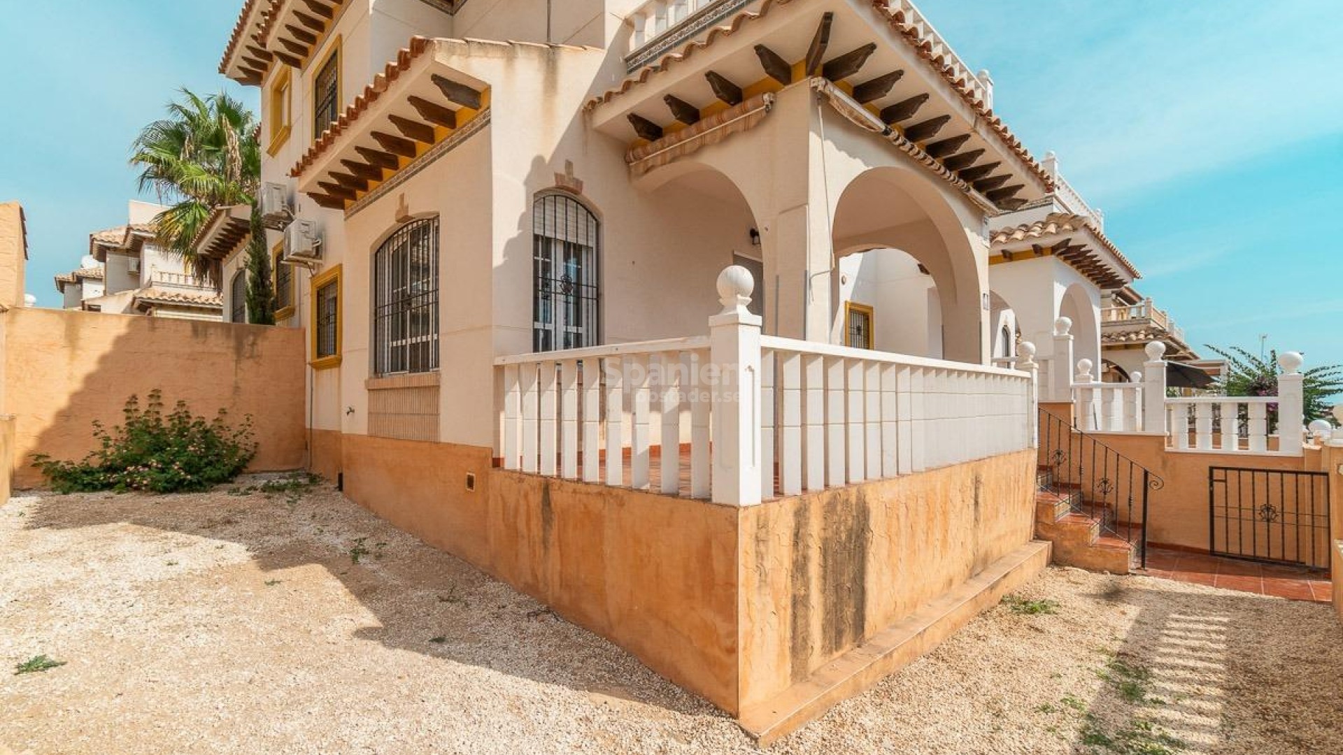 Resale - Villa -
Orihuela Costa - Los Dolses