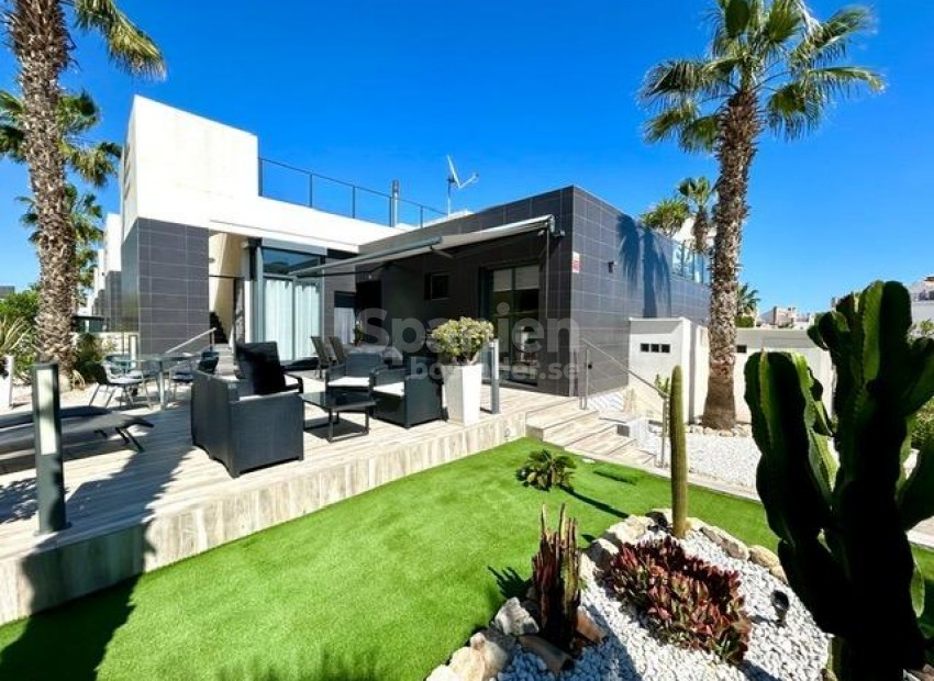 Resale - Villa -
Orihuela Costa - Villamartín-Las Filipinas