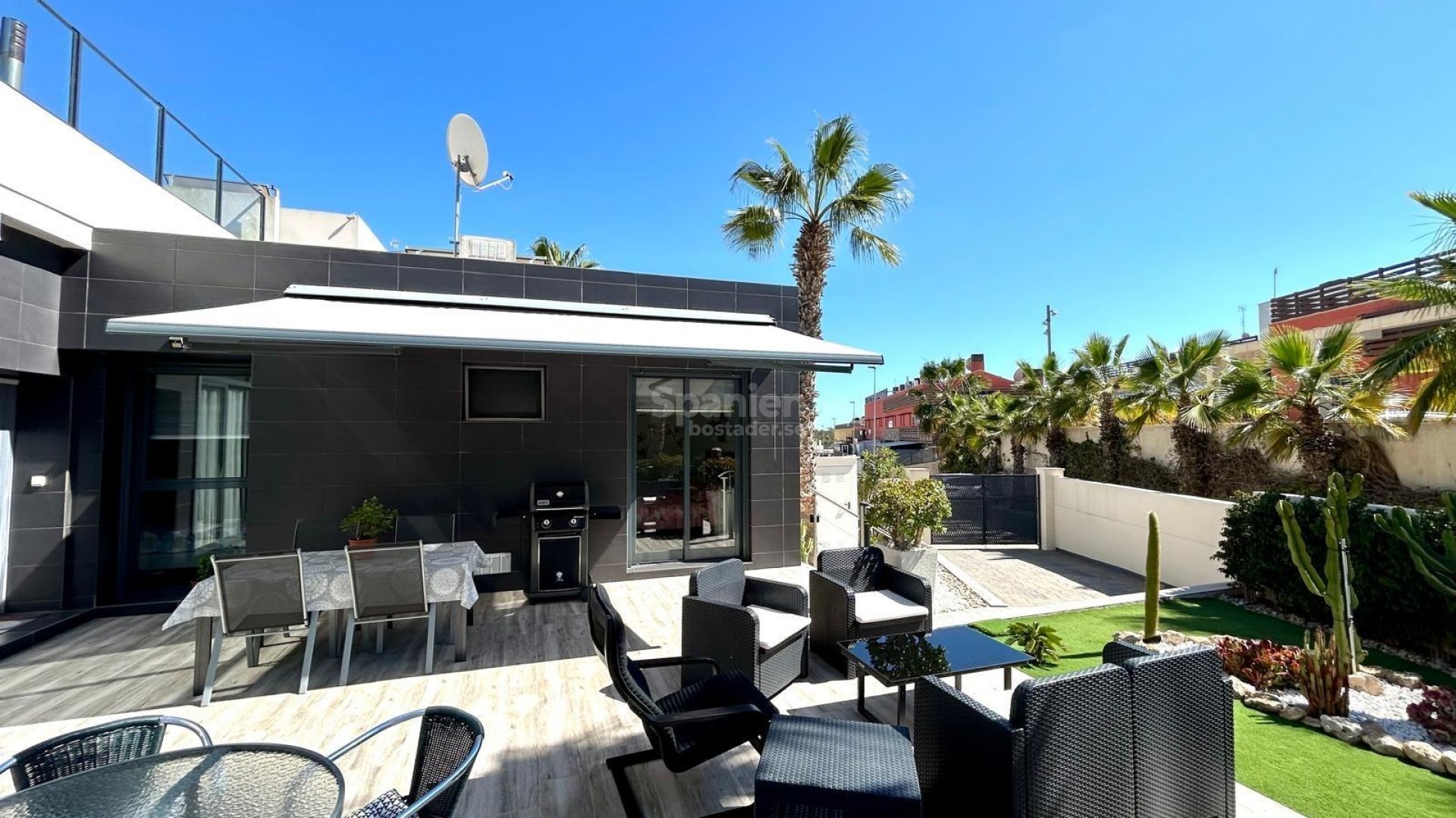 Resale - Villa -
Orihuela Costa - Villamartín-Las Filipinas