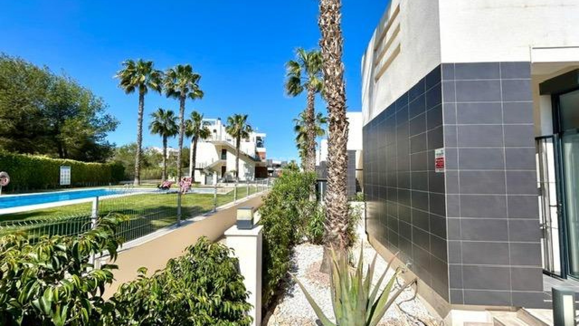 Resale - Villa -
Orihuela Costa - Villamartín-Las Filipinas