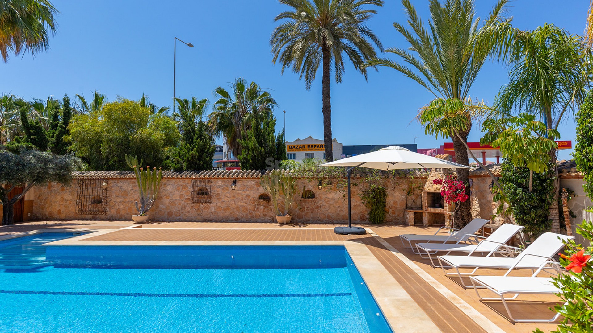 Resale - Villa -
Orihuela - Orihuela Costa