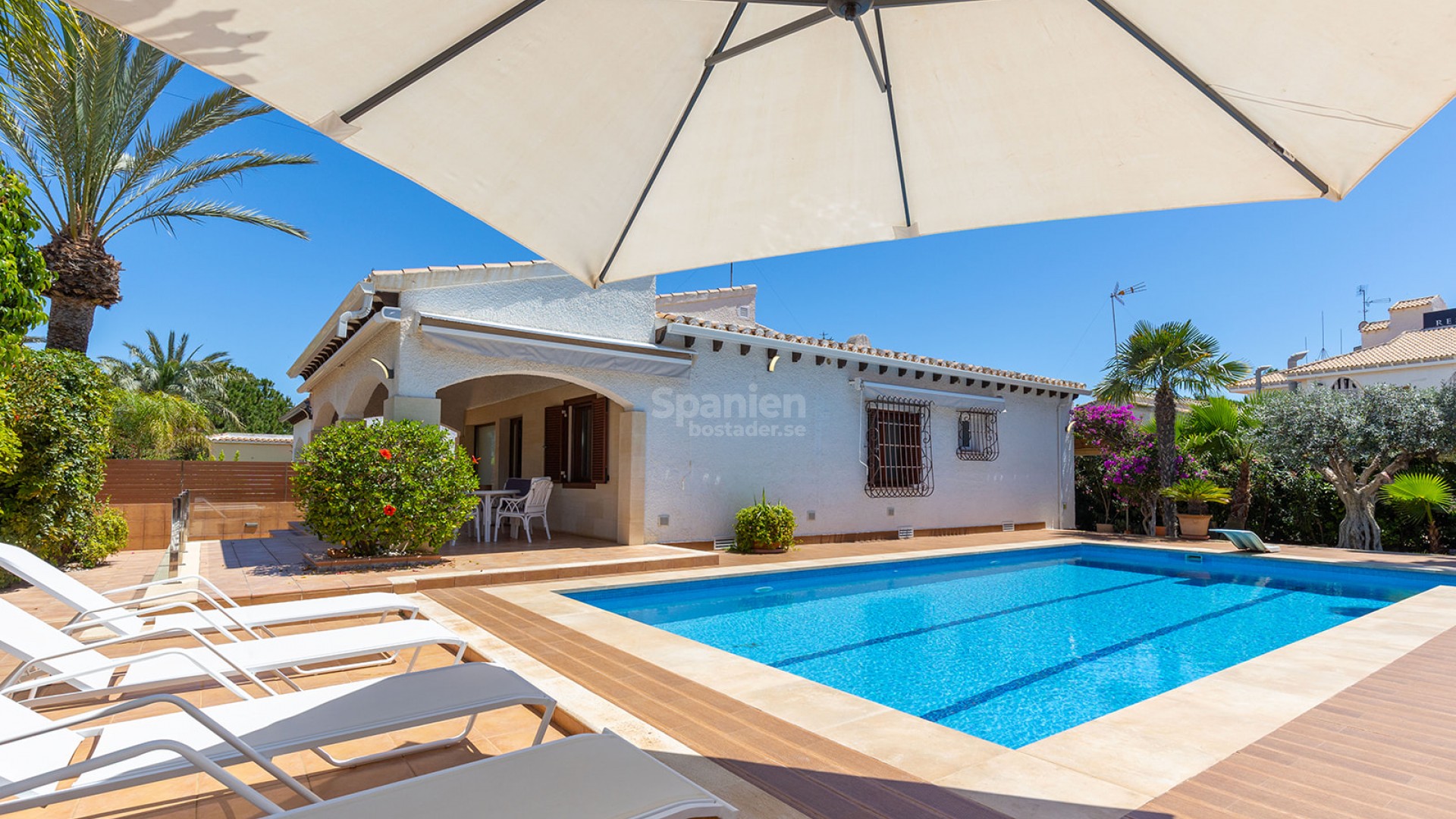 Resale - Villa -
Orihuela - Orihuela Costa