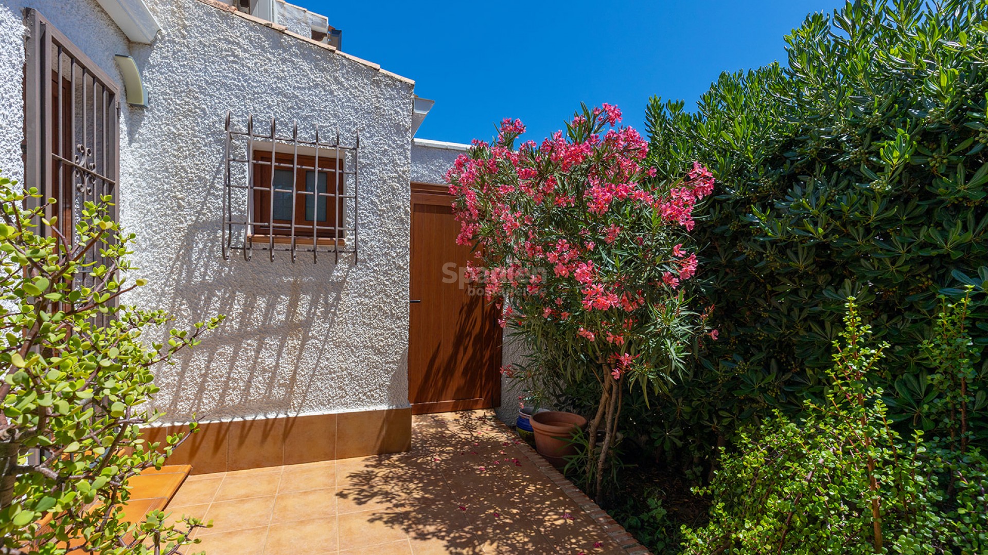 Resale - Villa -
Orihuela - Orihuela Costa