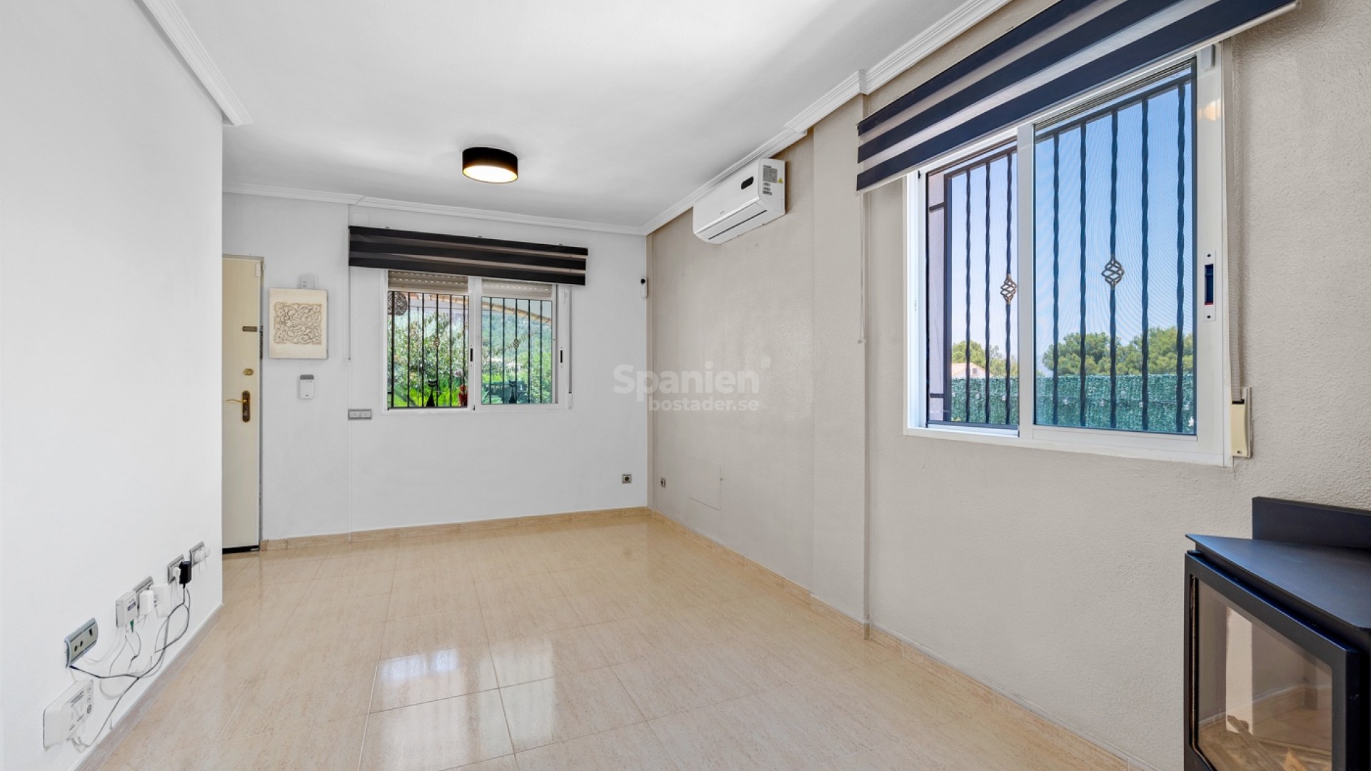 Resale - Villa -
Polop