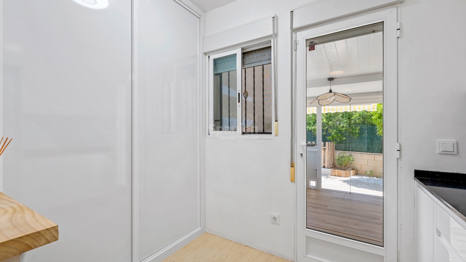 Resale - Villa -
Polop