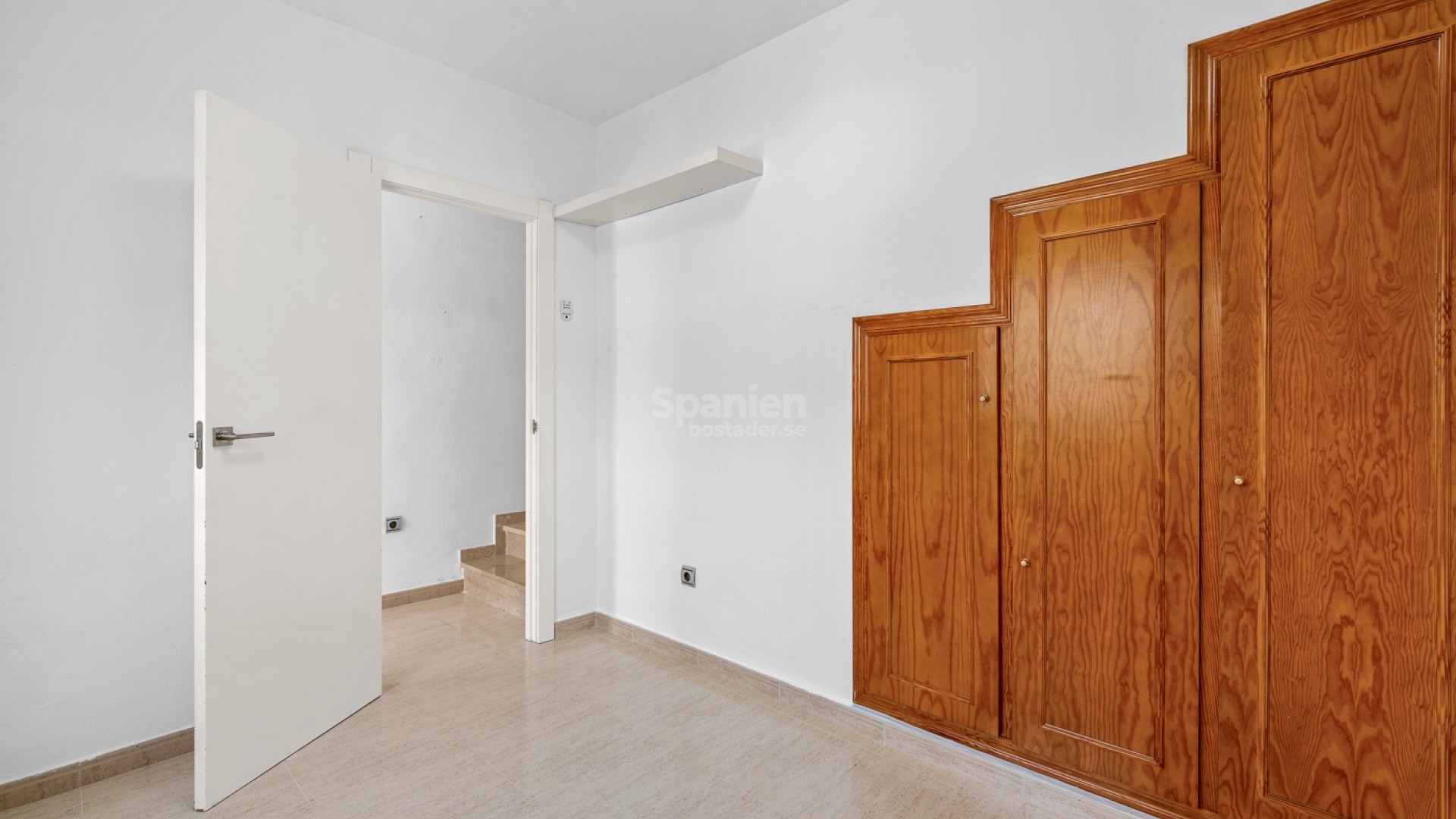 Resale - Villa -
Polop