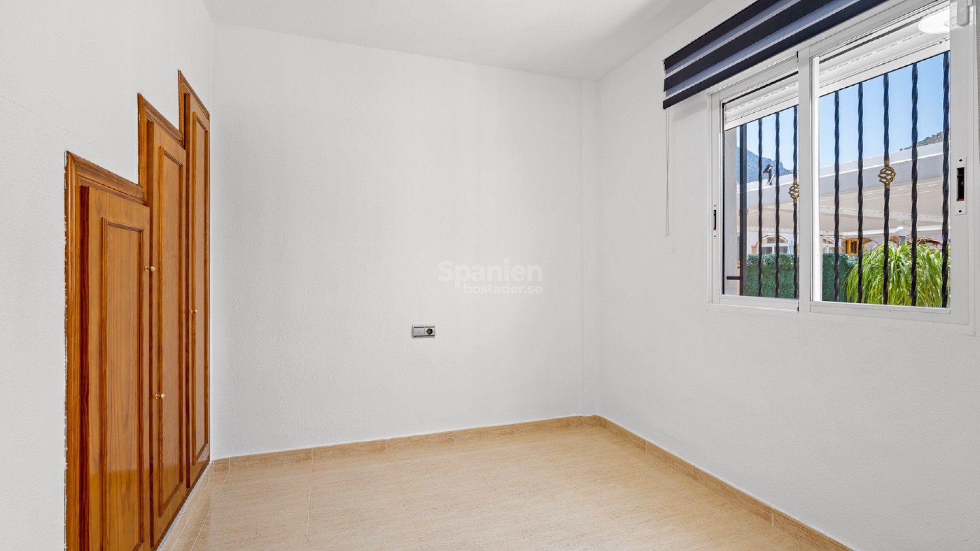 Resale - Villa -
Polop