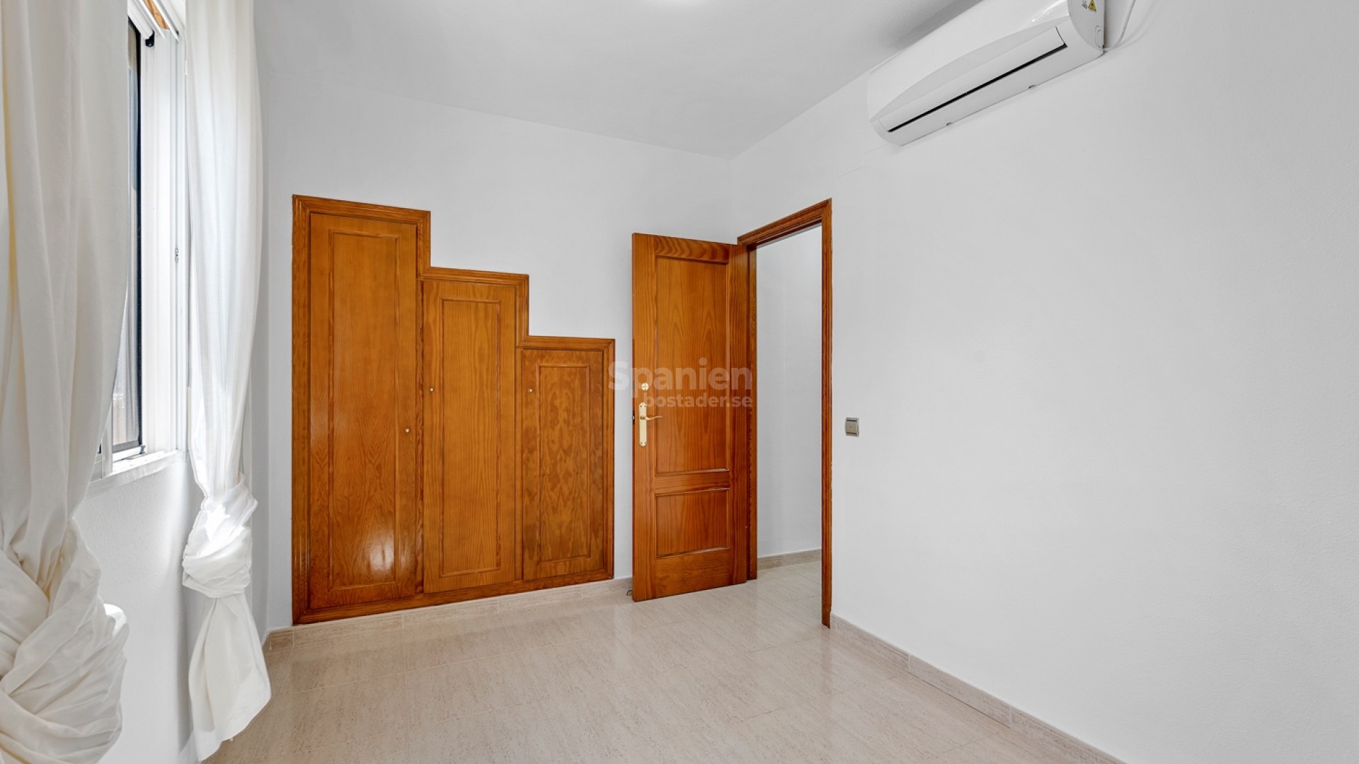 Resale - Villa -
Polop