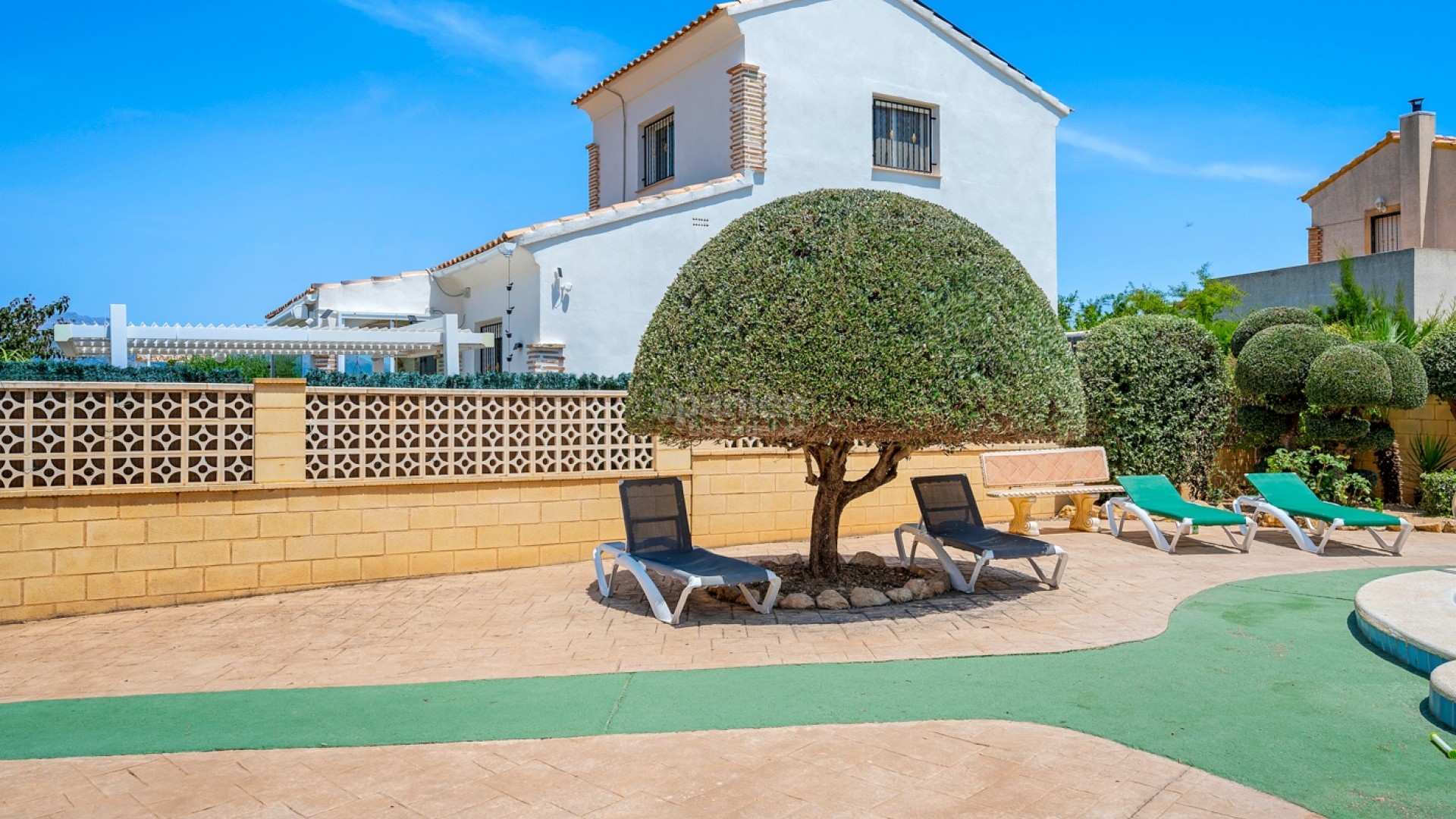 Resale - Villa -
Polop